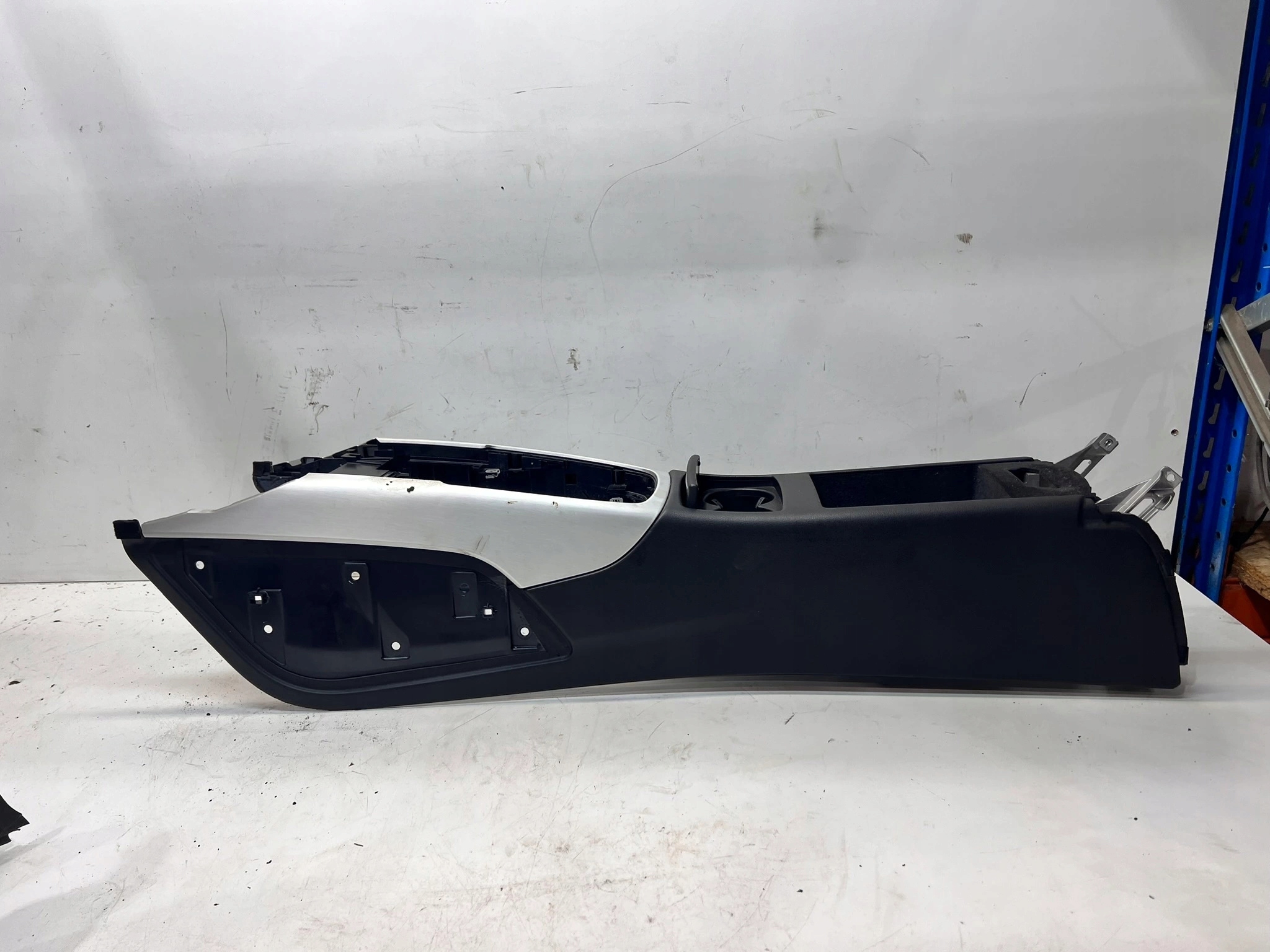 TUNEL mitte AUDI A6 C7 A7 4G0863244A