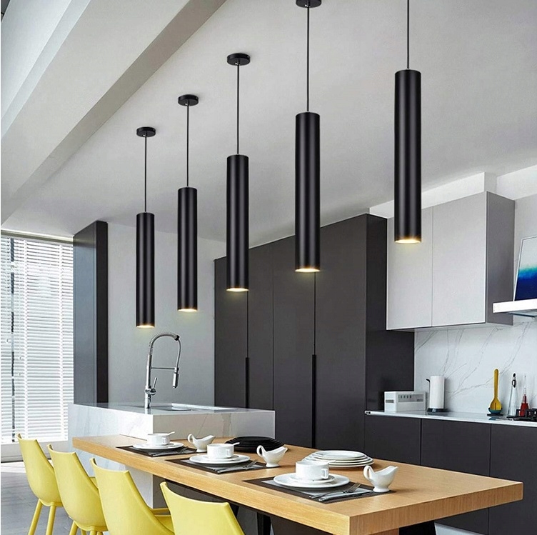 Lampa WISZĄCA TUBA ZWIS SOPEL WAHADŁO CZARNA Średnica/szerokość klosza 6 cm