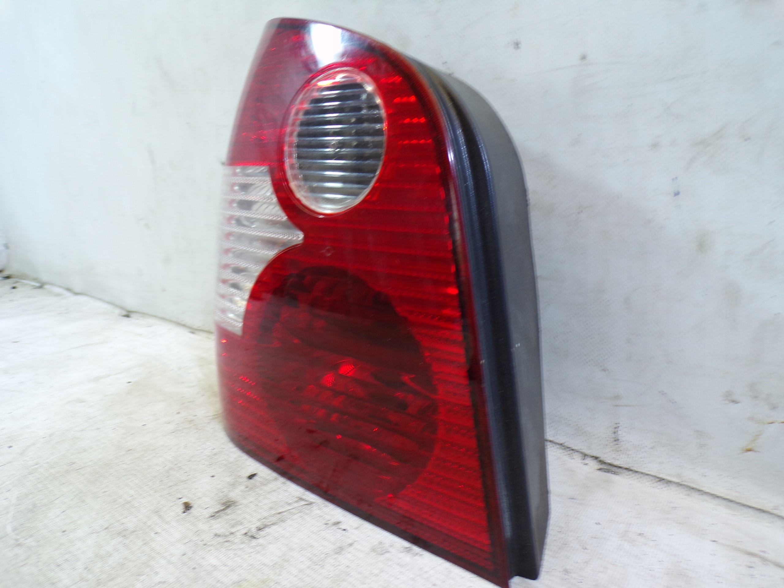 light rear rear part left VOLKSWAGEN POLO 9N