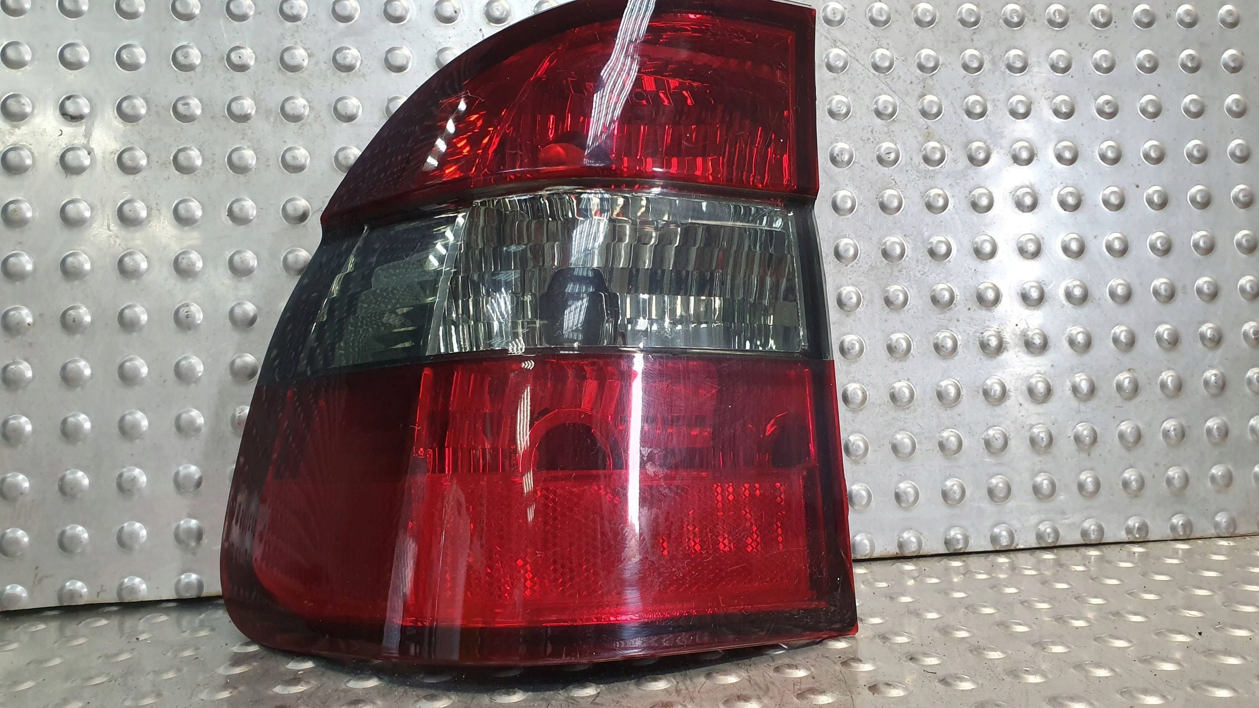light rear part left BMW 5 E39 KOMBI 00
