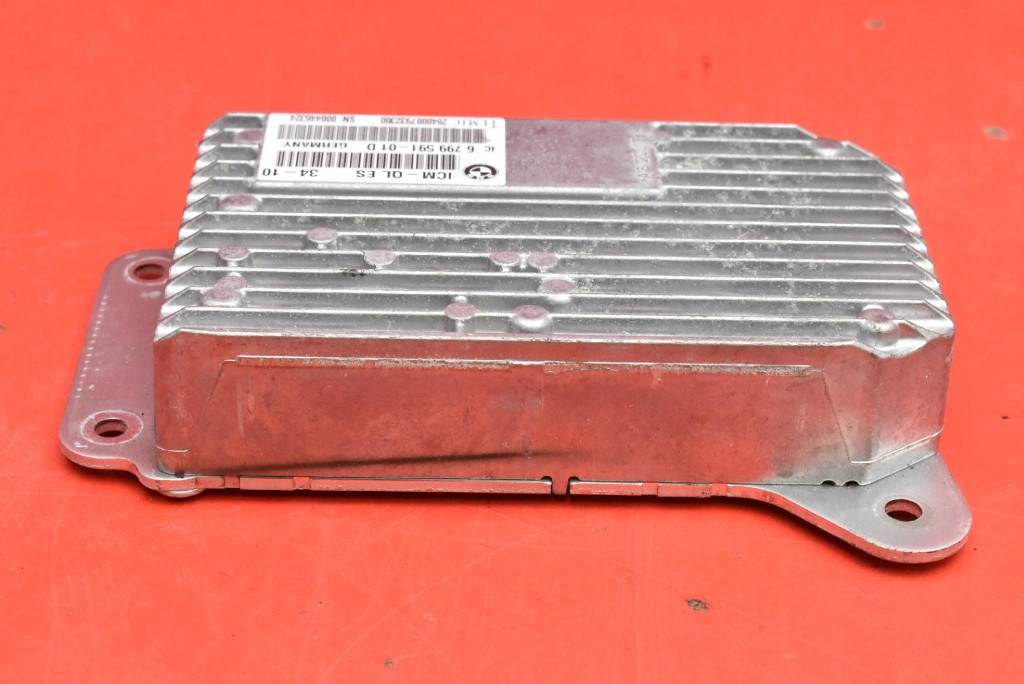 control unit module ICM 6799591 BMW F01 F02 4.4 V8 407 KM 08-12