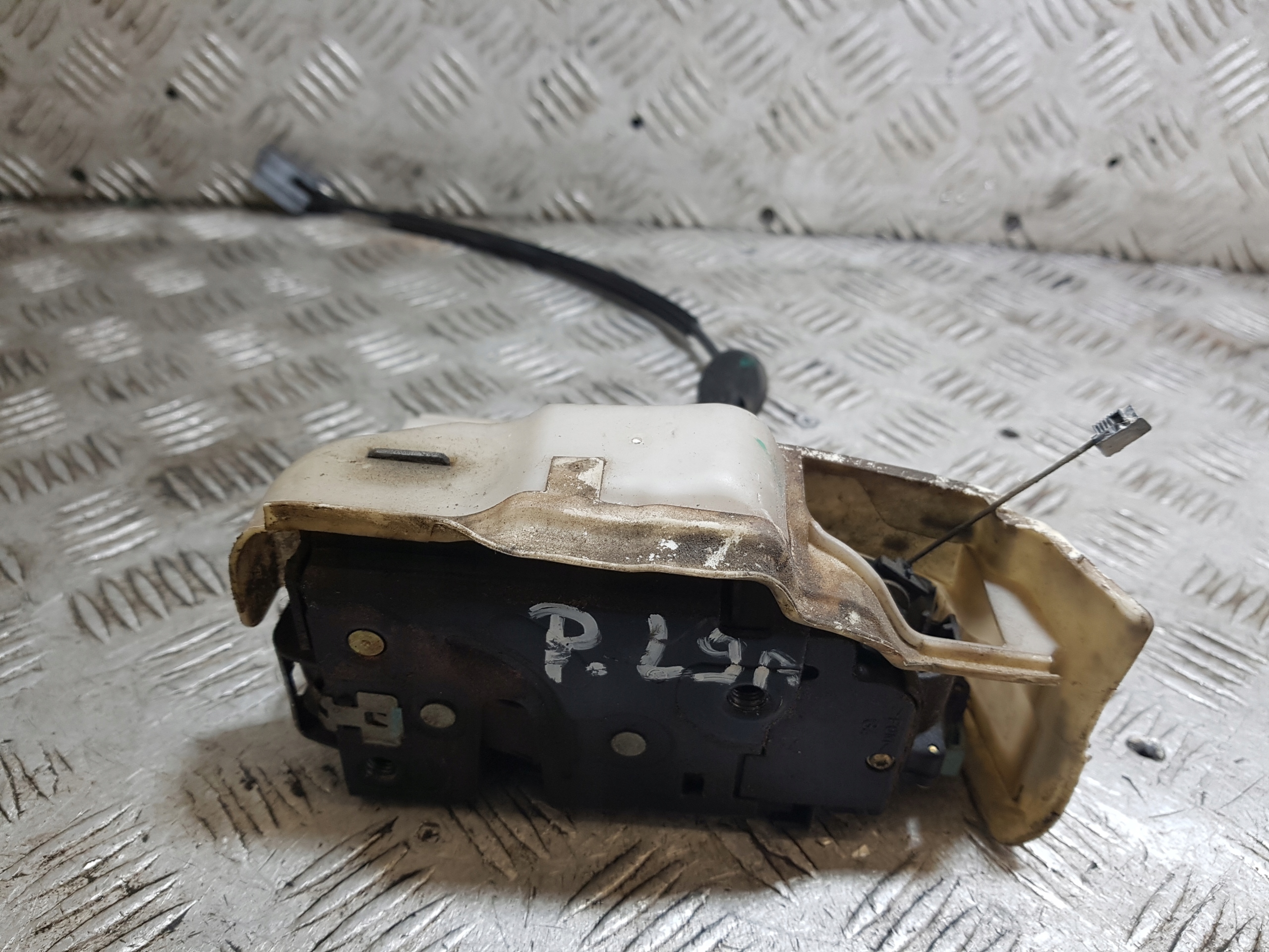 lock door left front VOLKSWAGEN GOLF 5 9PIN