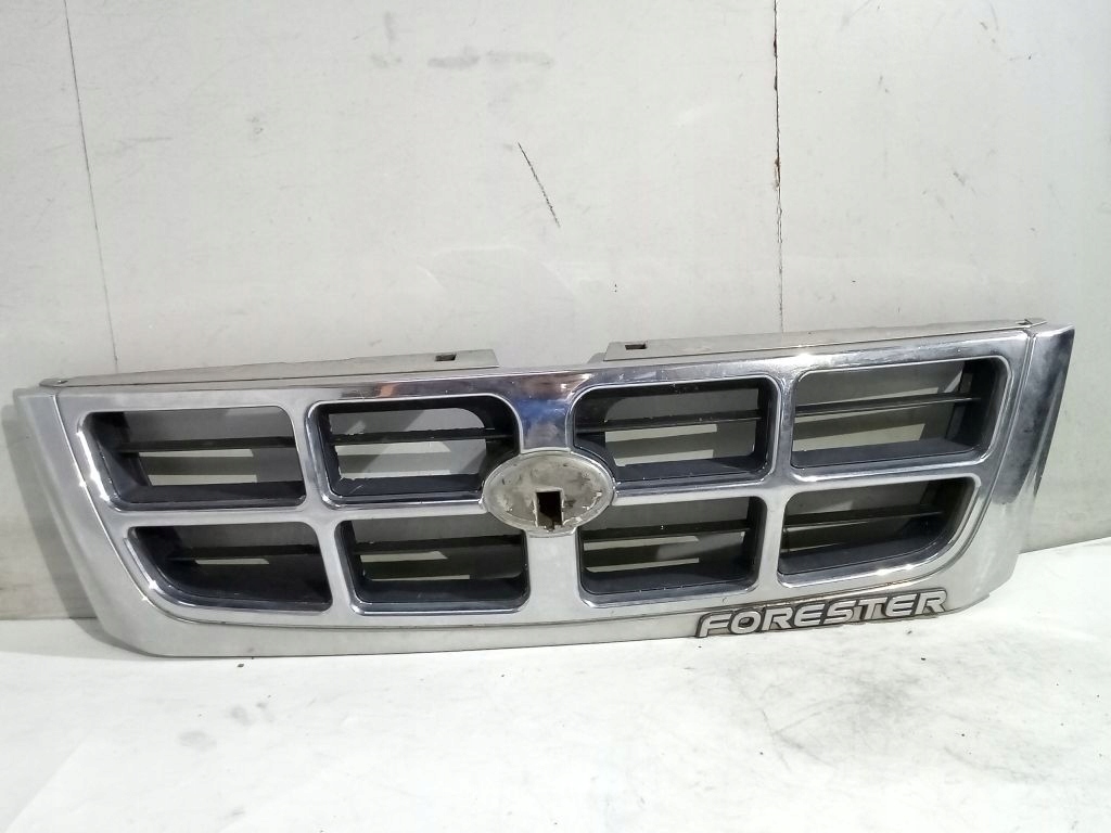 Subaru Forester a maska maska