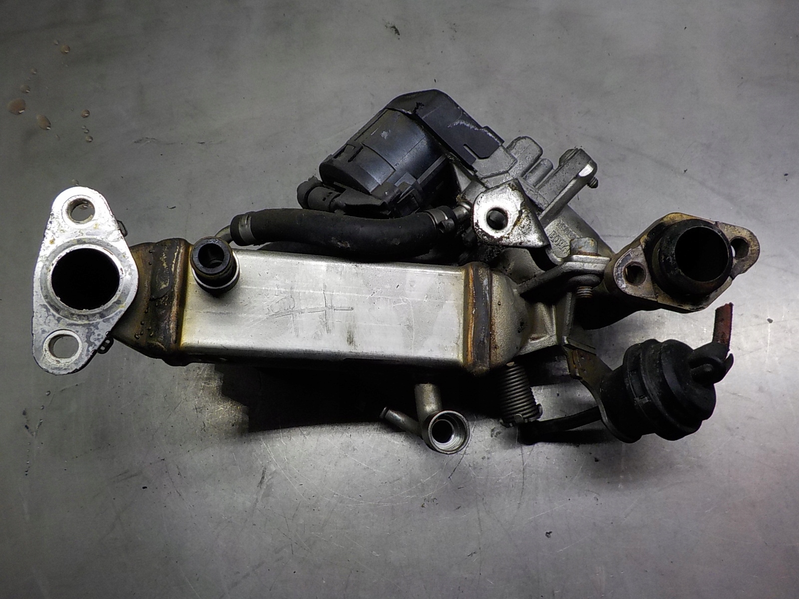 BMW 1 E87 2.0 D радіатор клапан 781016605