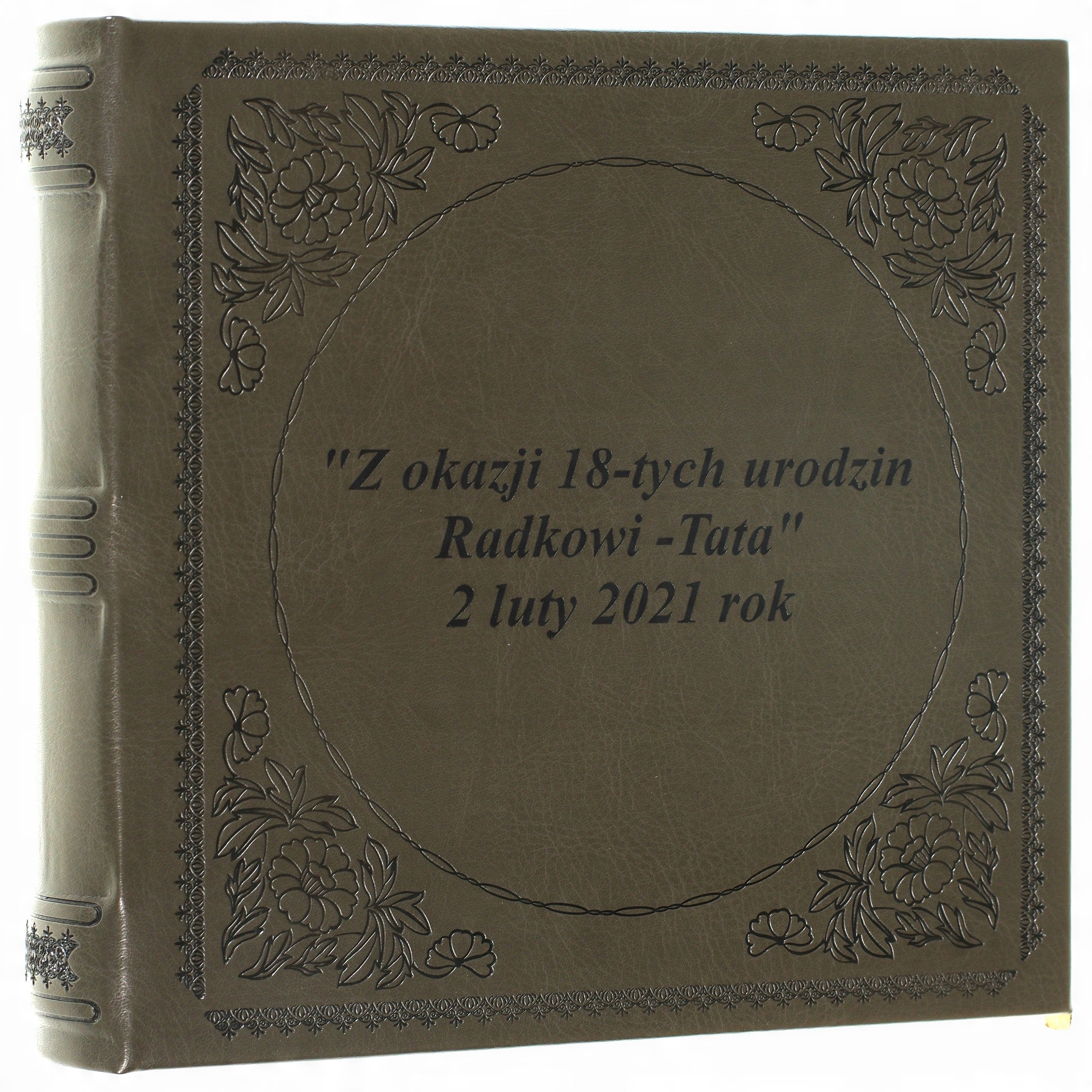 

Grawerowanie Deykacji Na Albumie Na Zdjęcia