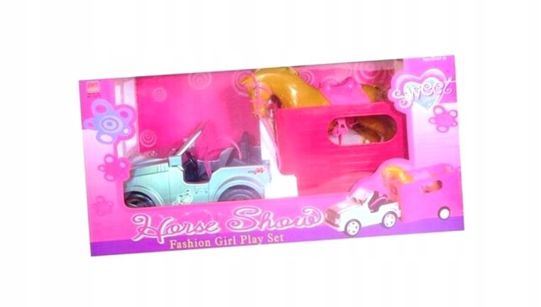 AUTO Z PRZYCZEPĄ I KONIEM, SWEDE