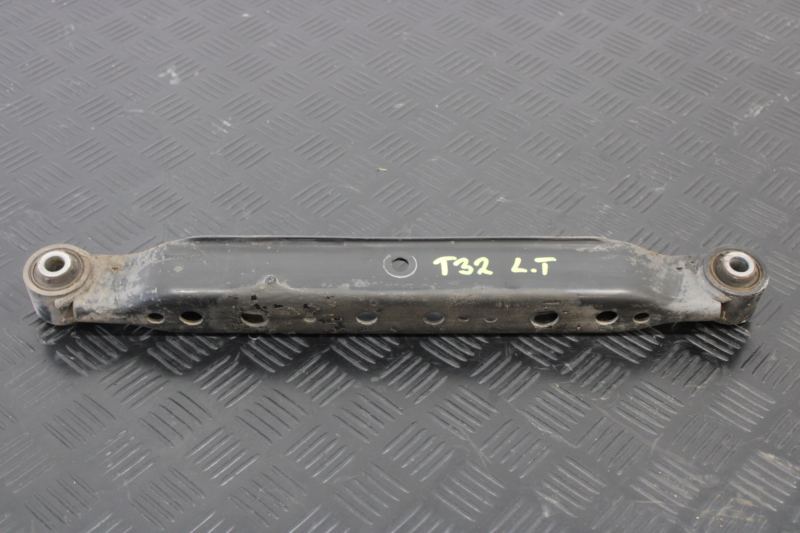 Querlenker links heck NISSAN X-TRAIL T32