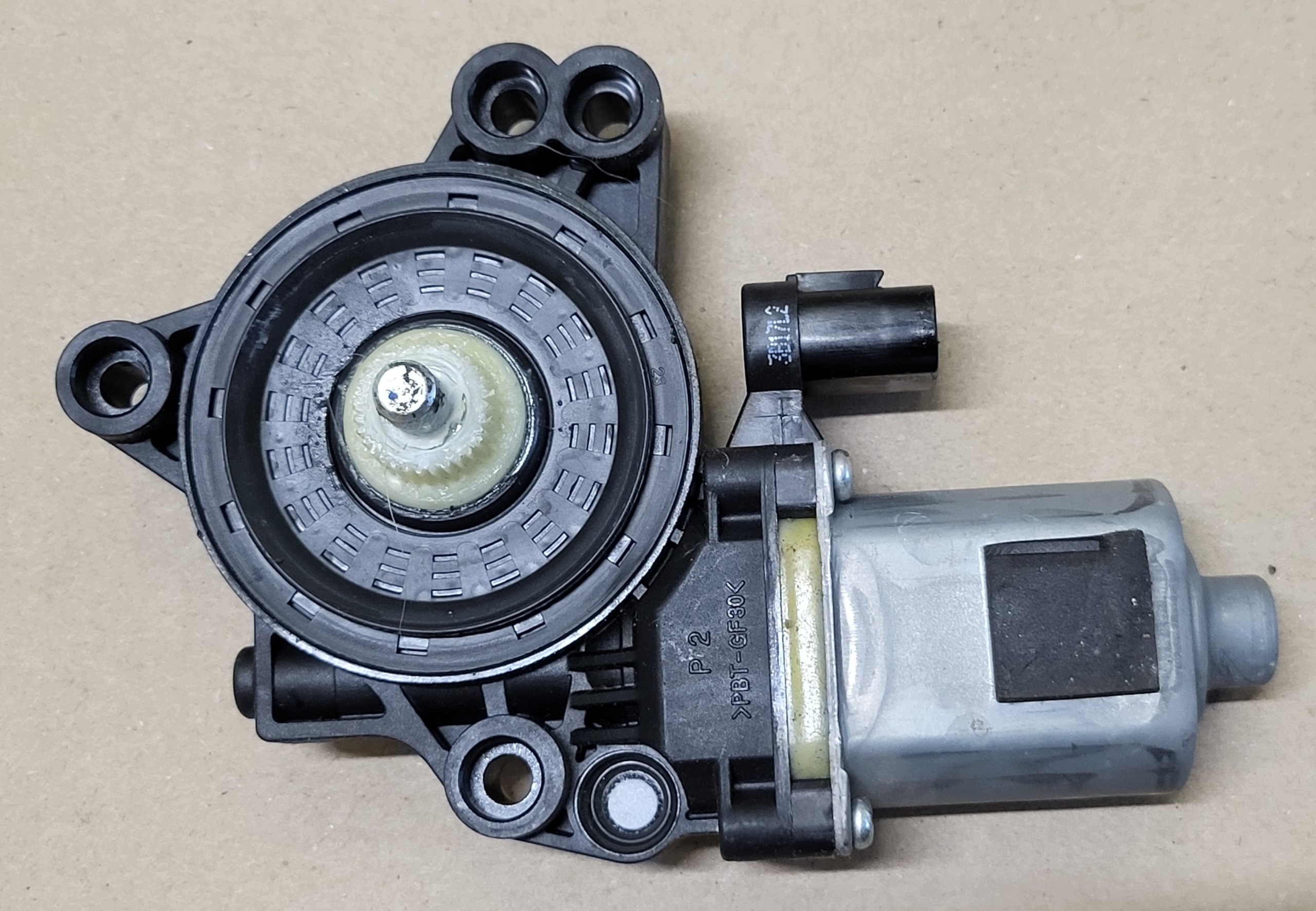 mini motor window regulator left front front HYUNDAI i30 I30 82450-A5000 OE