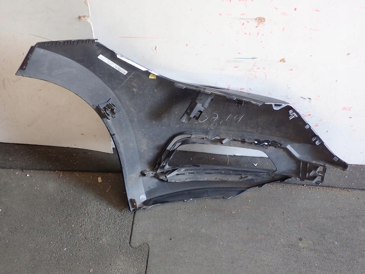 corner of a bumper left front VW ARTOEN 2016- 3G8807795