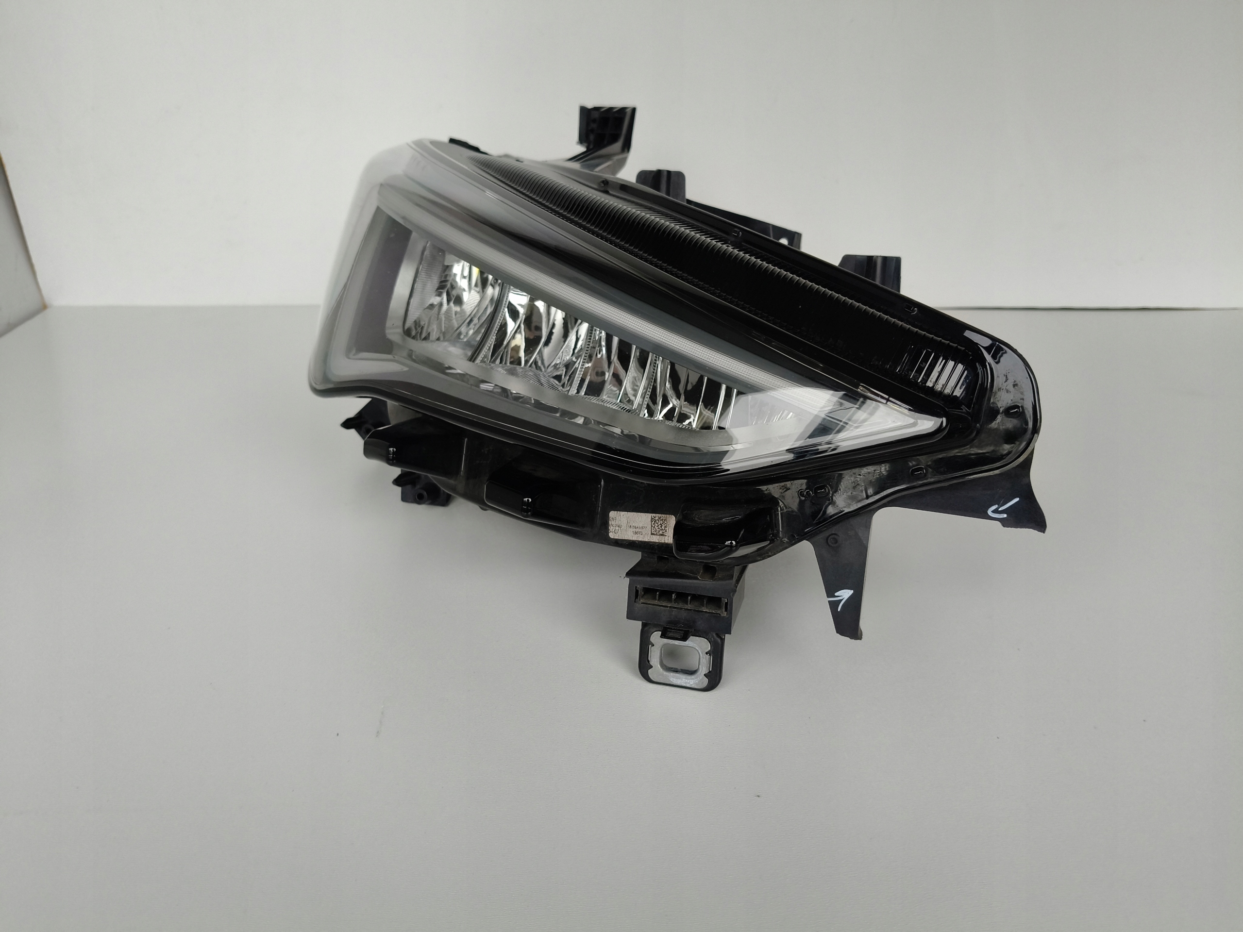 light right REFLEKTOR SEAT CUPRA BORN 10E 21- FULL LED