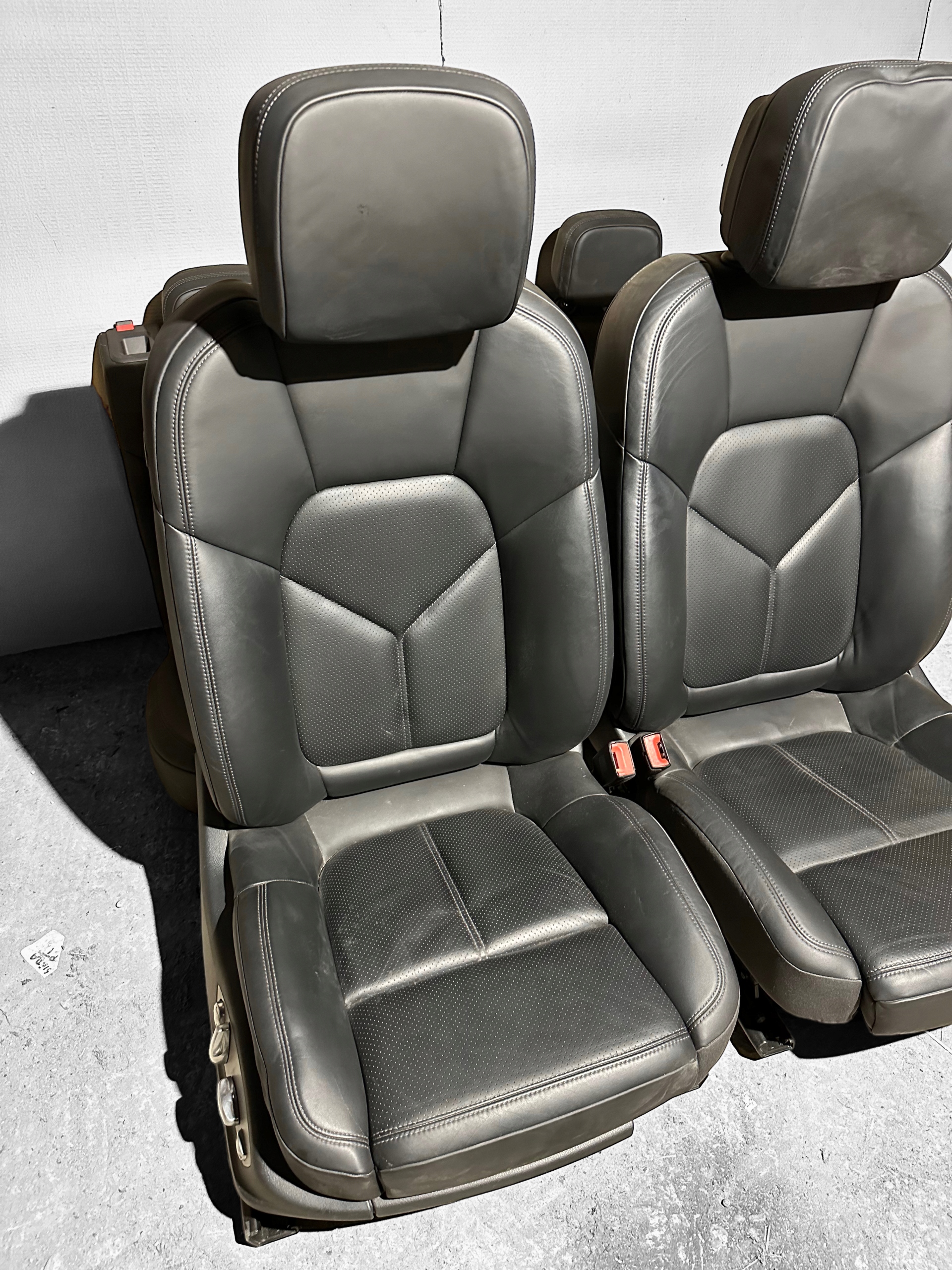 SITZE TUNEL KOMPLET LEDER PORSCHE MACAN
