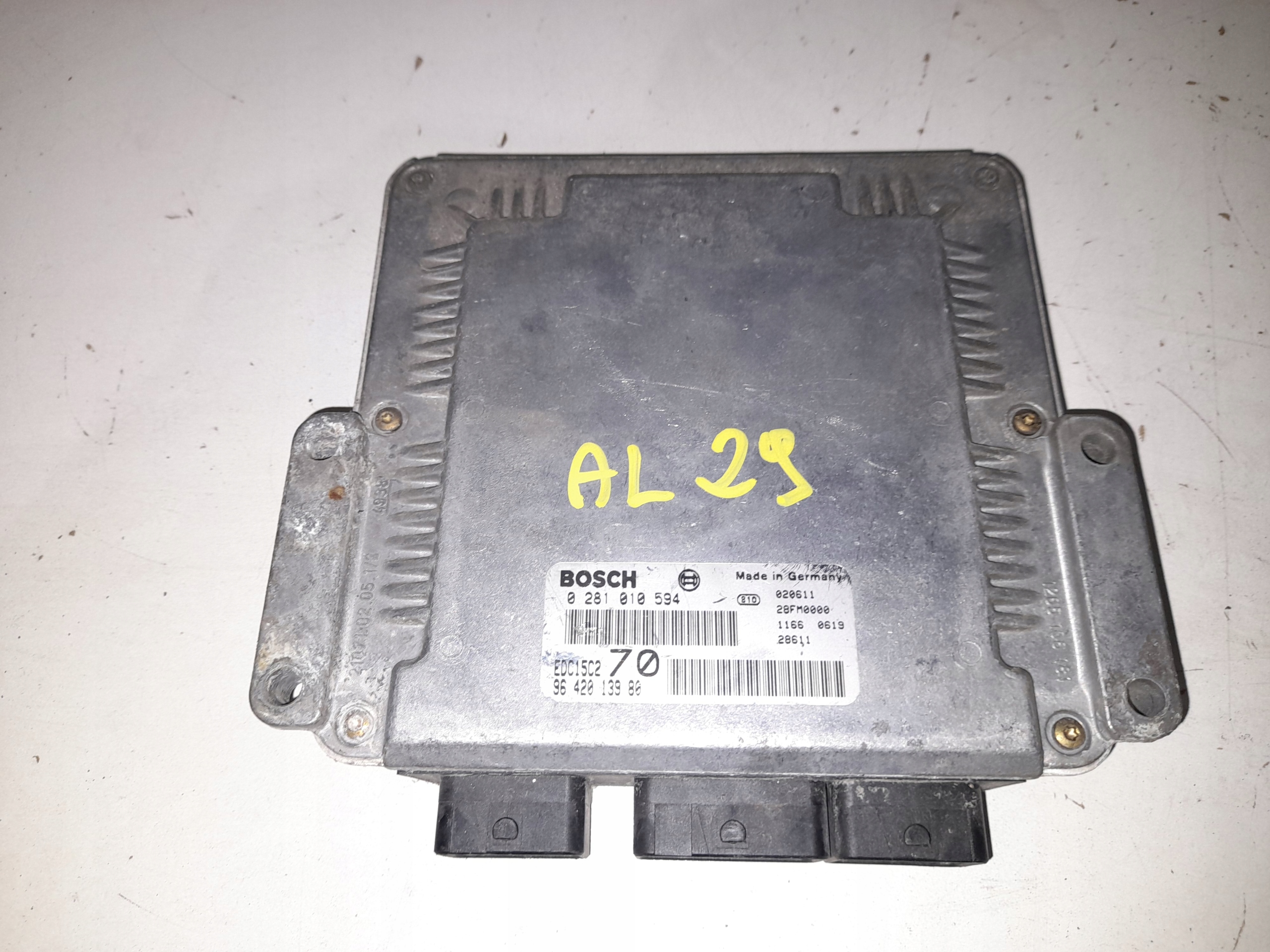PEUGEOT 206 2.0 HDI computer control unit 0281010594