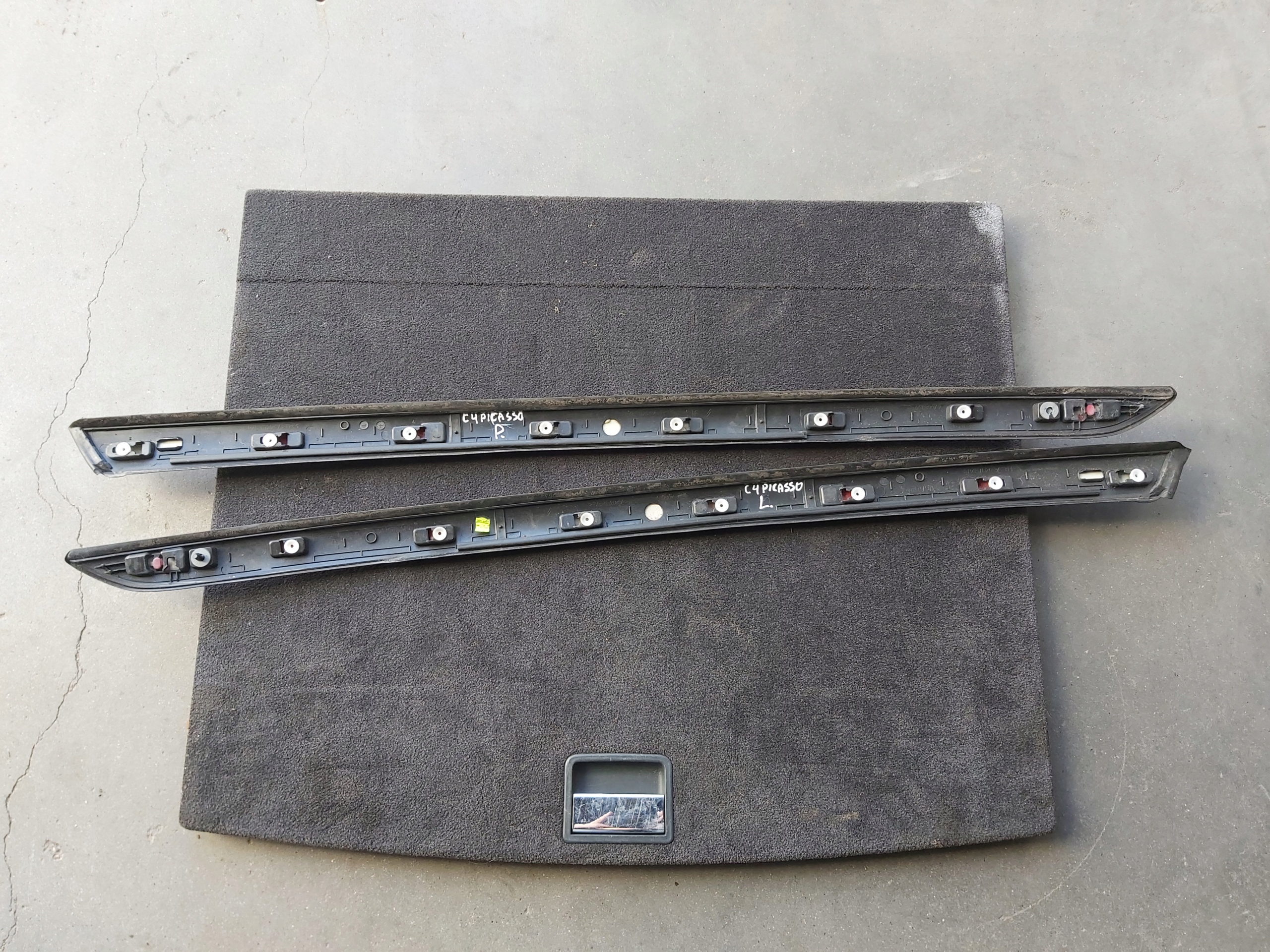 moulding windows left CITROEN C4 PICASSO II EPYD