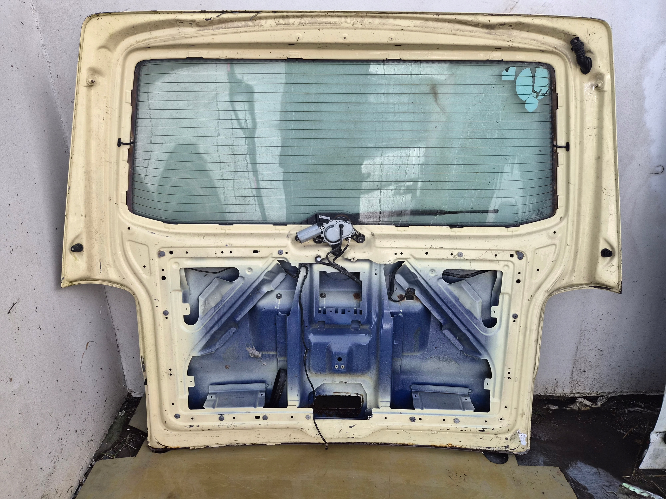 trunk door cover boot rear part VW T5 T5 LIFT