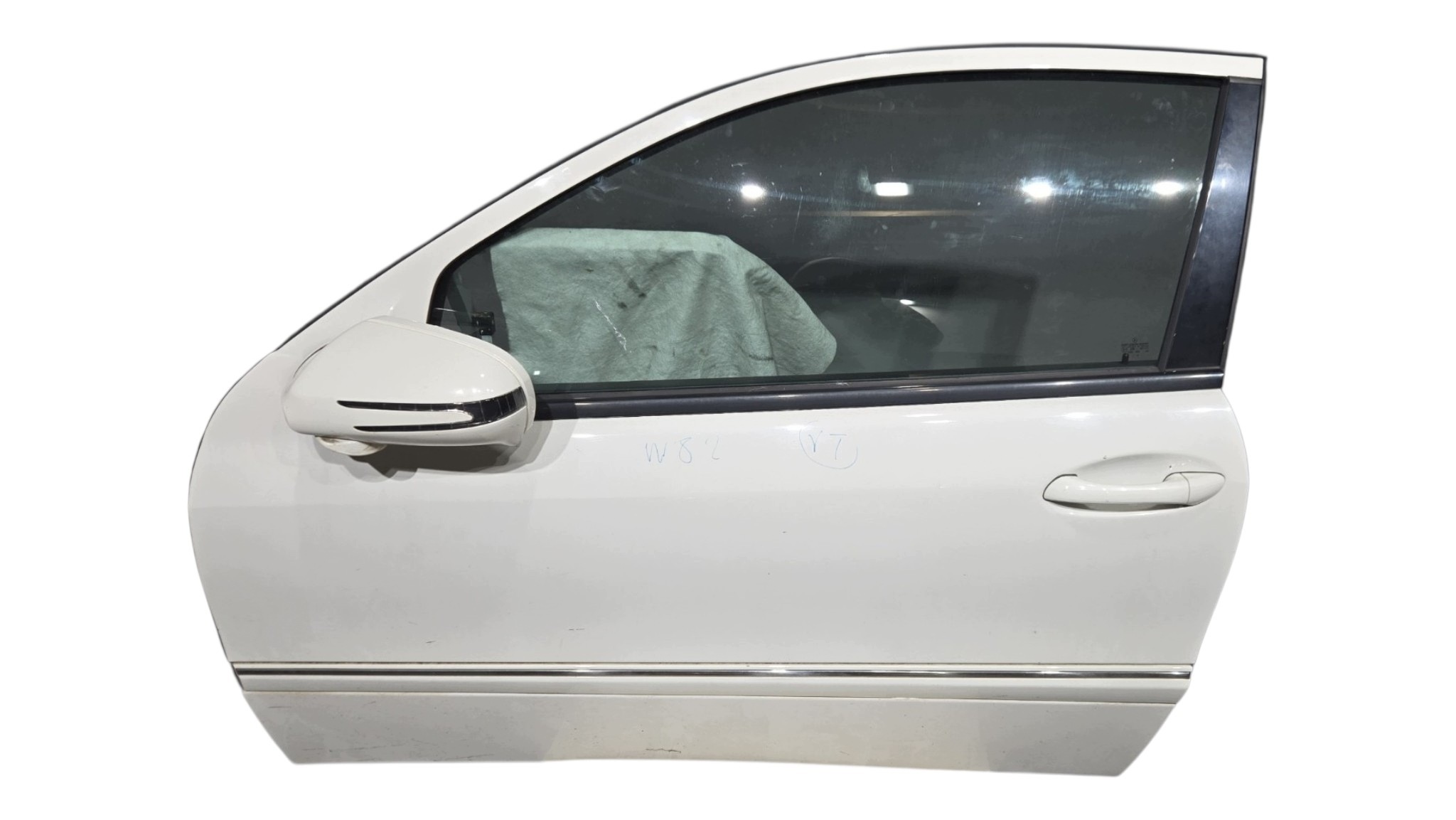 MERCEDES W203 CLC - dveře předek přední levé 650
