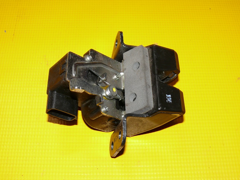 lock bonnet boot HYUNDAI I30 07-12r. CW KOMBI