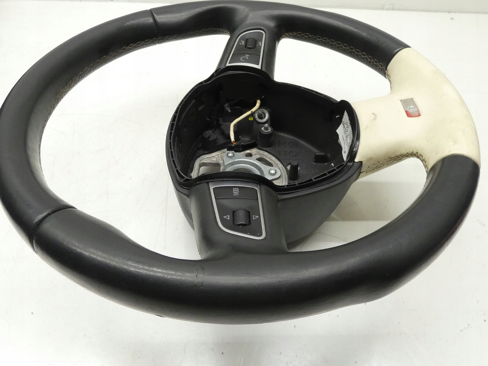 lenkrad Leder SKORZANA MULTI MULTIFUNKCJA AUDI A3 A4 A5 S-LINE 8P0124A