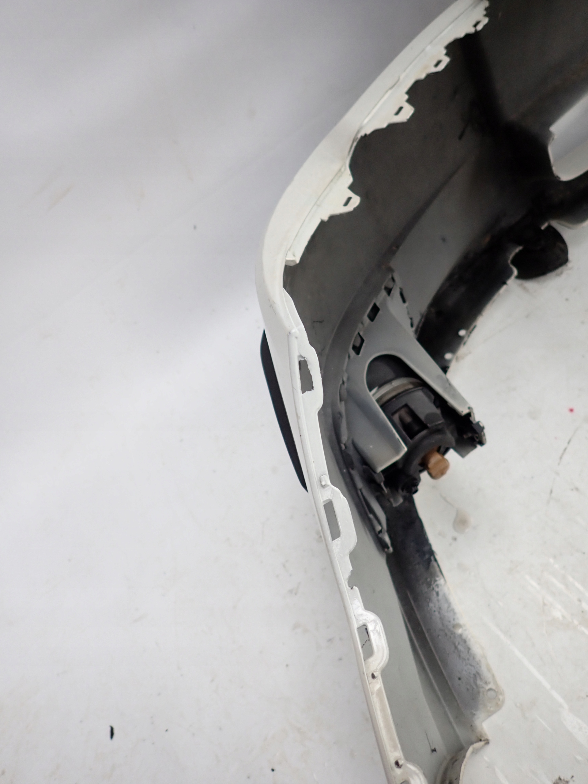 SUBARU LEGACY 09-12 sedan bumper front front washers 57704AJ030