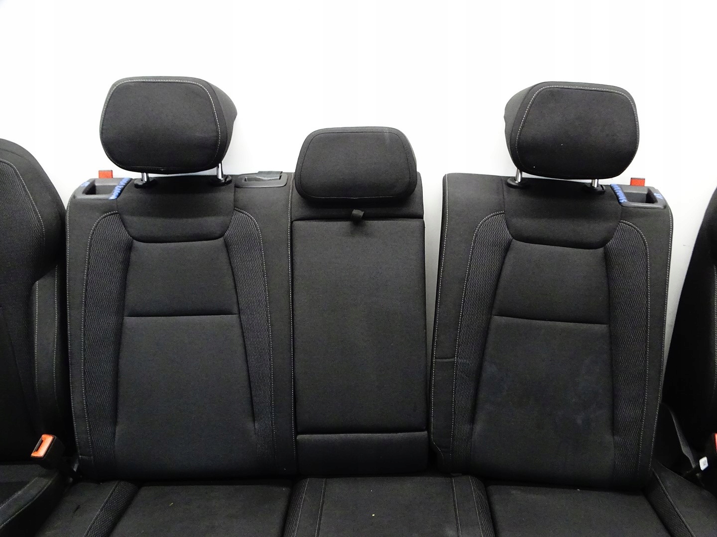seats front rear part front rear. seat KOMPLET SKODA KAROQ MATERIALOWE