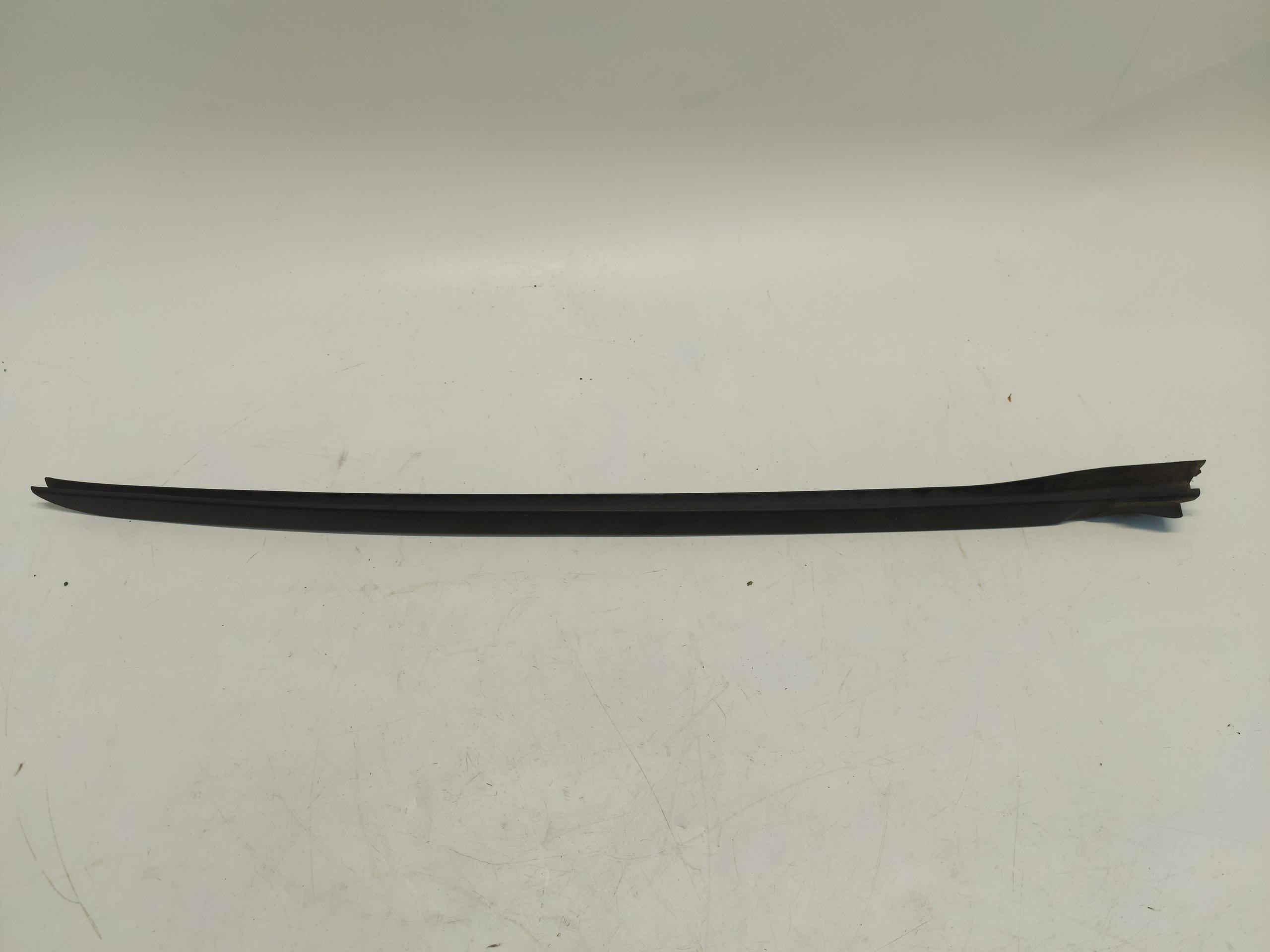 BMW i4 G26 4 GranCoupe, 2023 moulding cap windows right front oryg 7933088