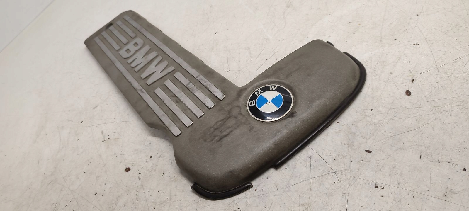 fedél motorfedél fedél BMW E39 LIFT 3,0TD kombi