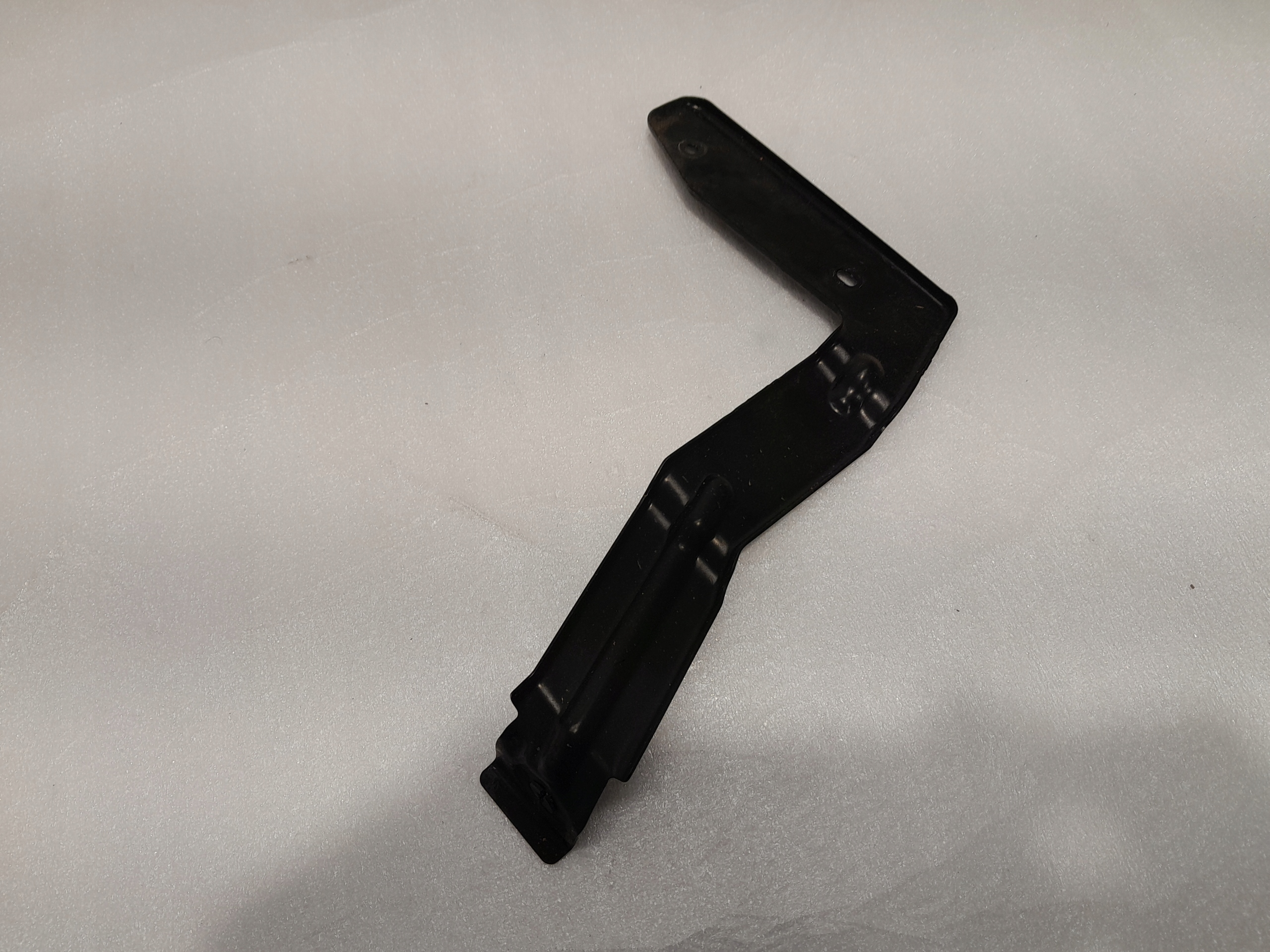 AUDI A4 B9 LIFT Support Support plaque Pare choc Arrière 8W5807330A