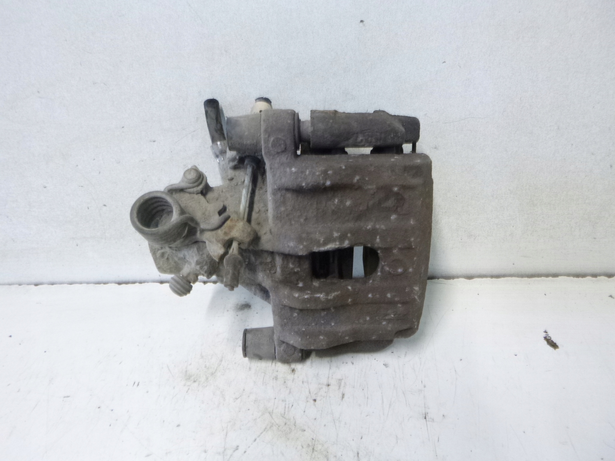 caliper brake rear part Ford C-Max 1.6 2005r.