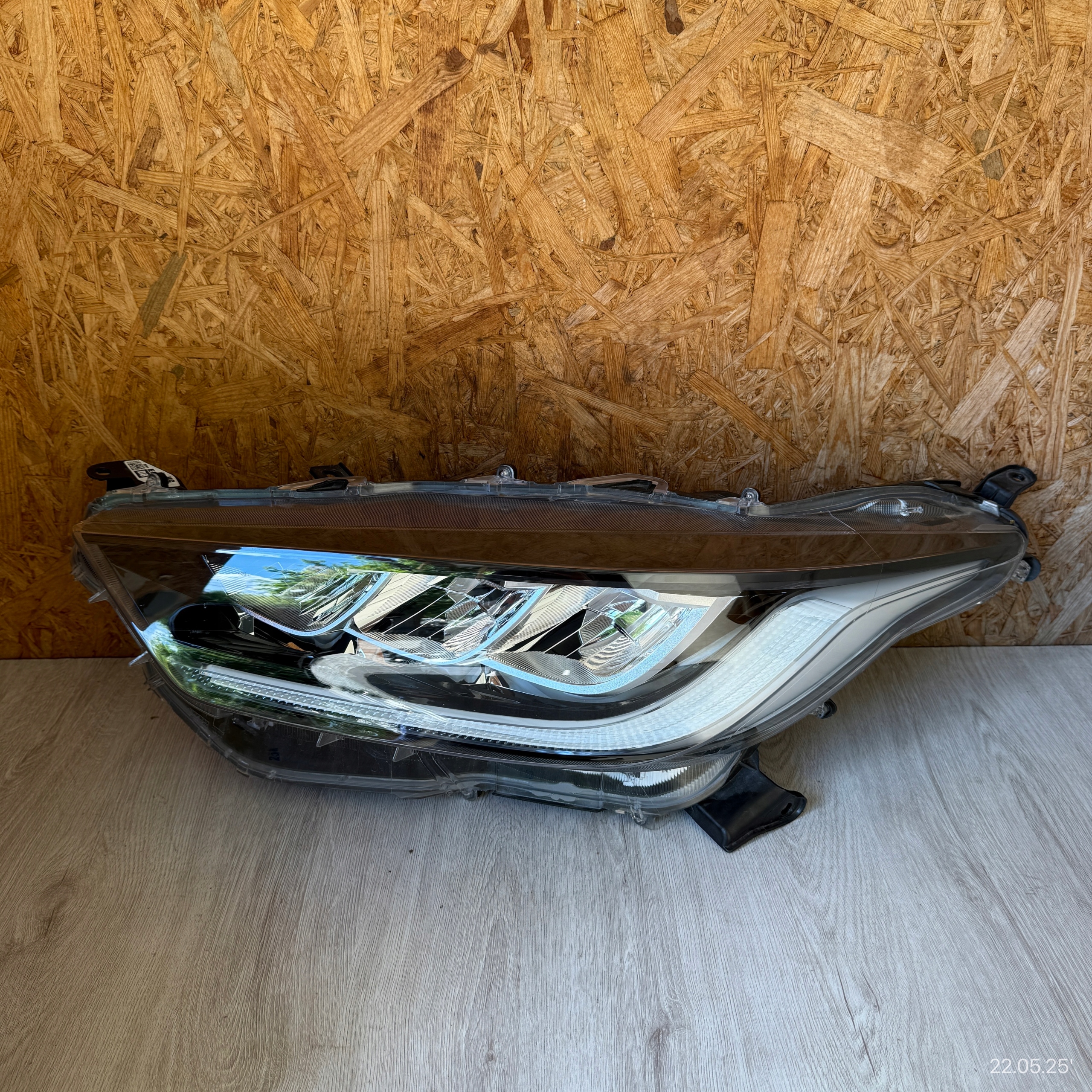 light left right lights front KOMPLET TOYOTA YARIS IV
