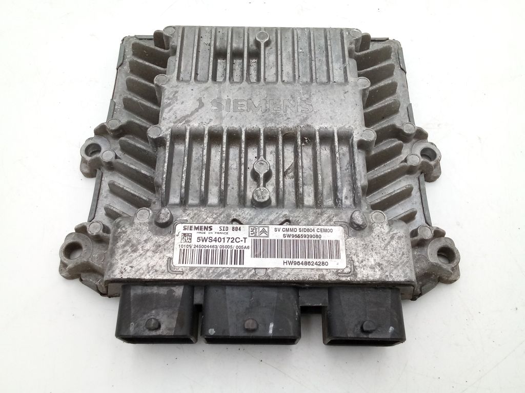 Peugeot Citroen computer control unit of the engine ECU