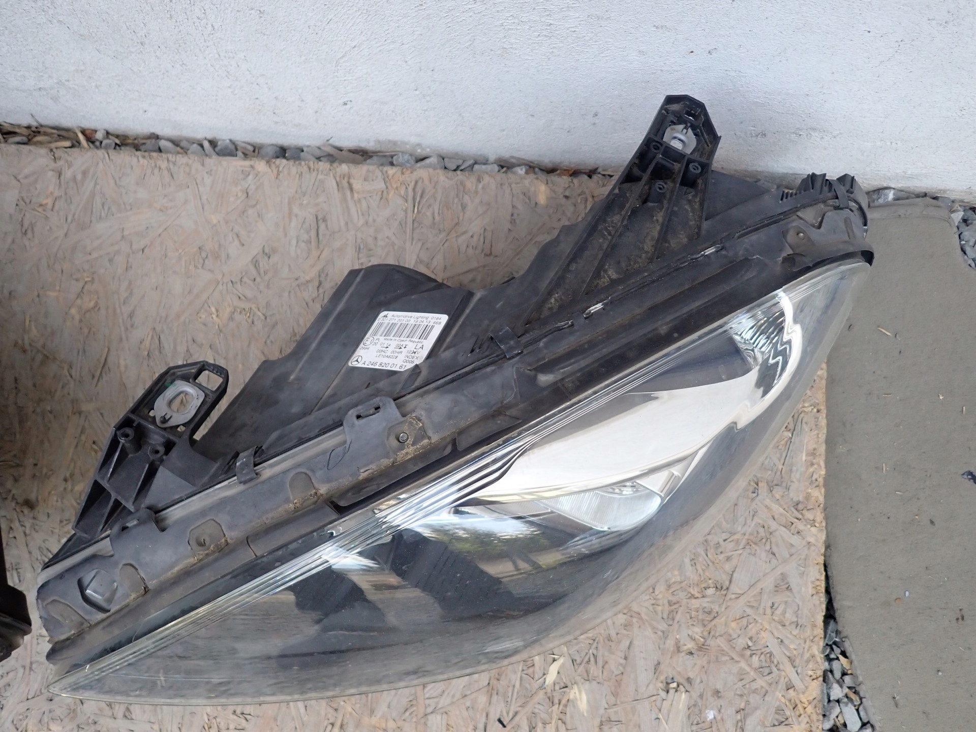 light left right REFLEKTOR left right MERCEDES B KLASA 246 2011-2015R