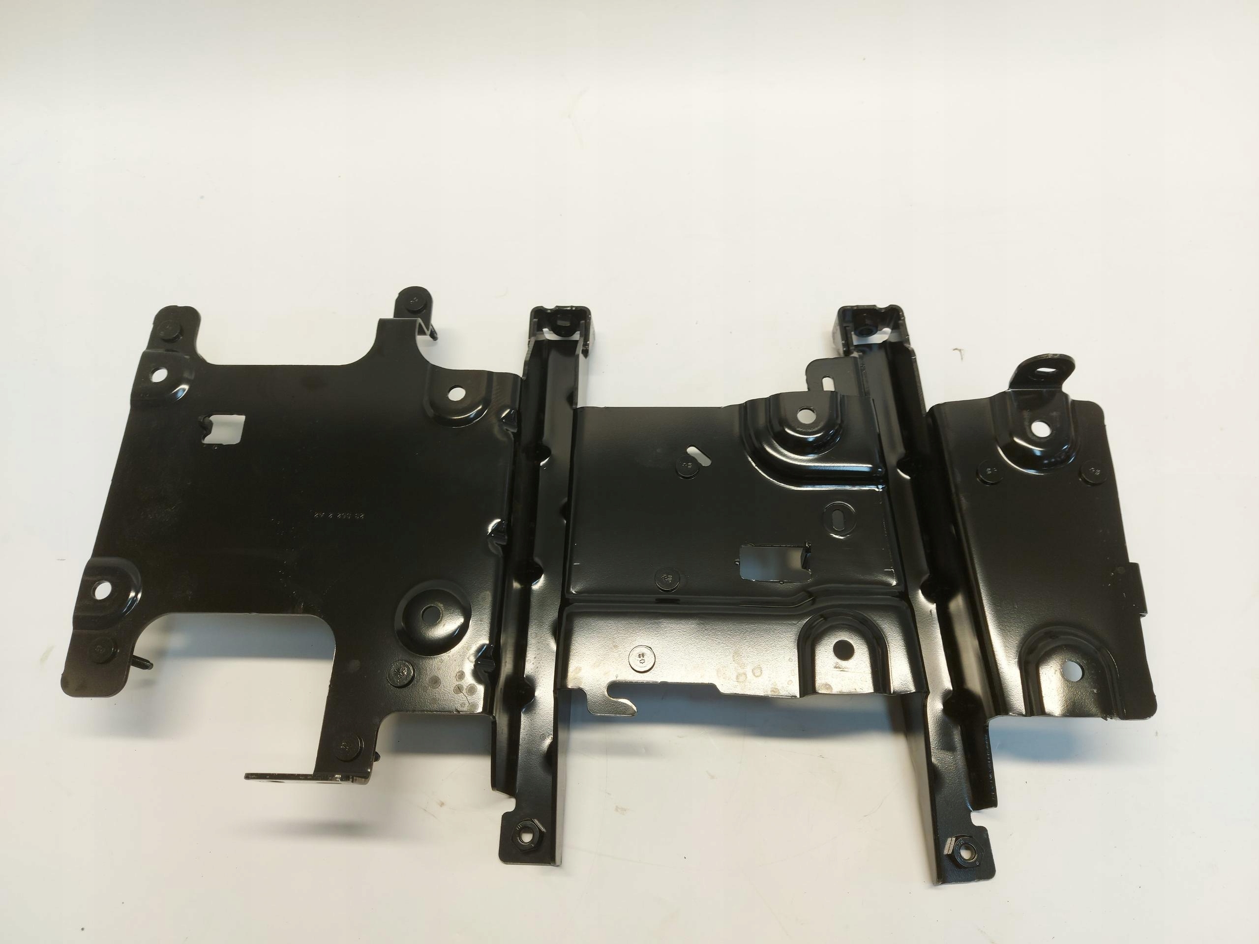 Opel Mokka-E II B bracket holder falownika 9841537880