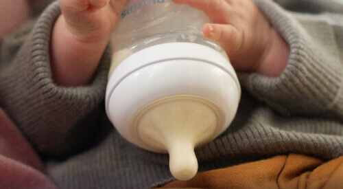 Avent Smoczek Natural Response 6m+ 2 szt Materiał Silikon