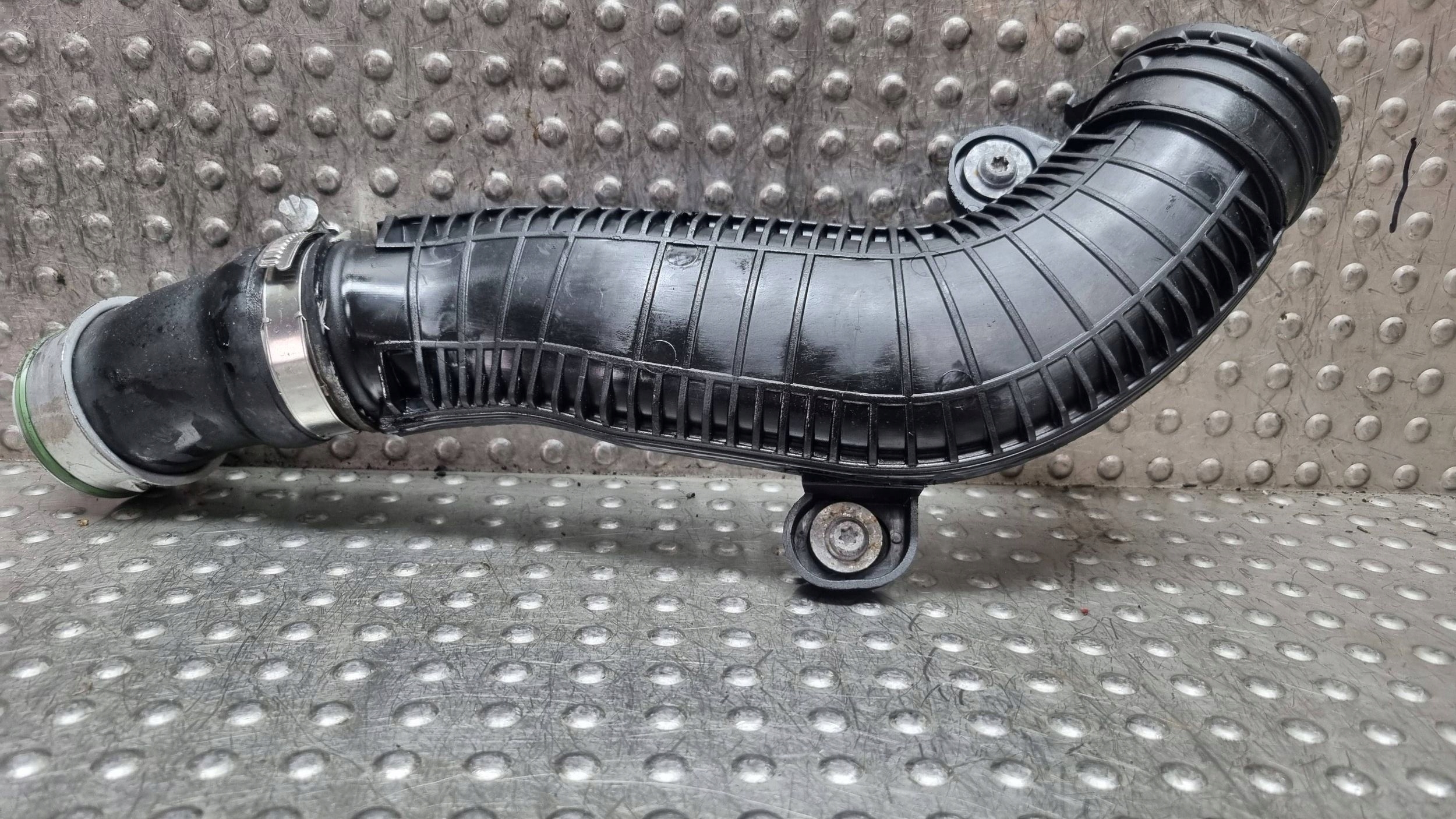 Schlauch intercooler 1K0145840R A3 8P SCIROCCO SUPERB II EOS YETI 2.0 TFSI