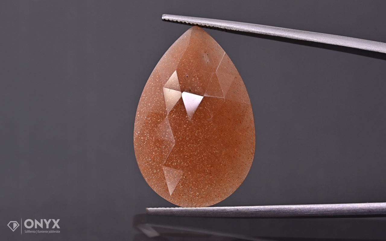 Sluneční kámen fasetovaný slza 26,5x17,5 mm