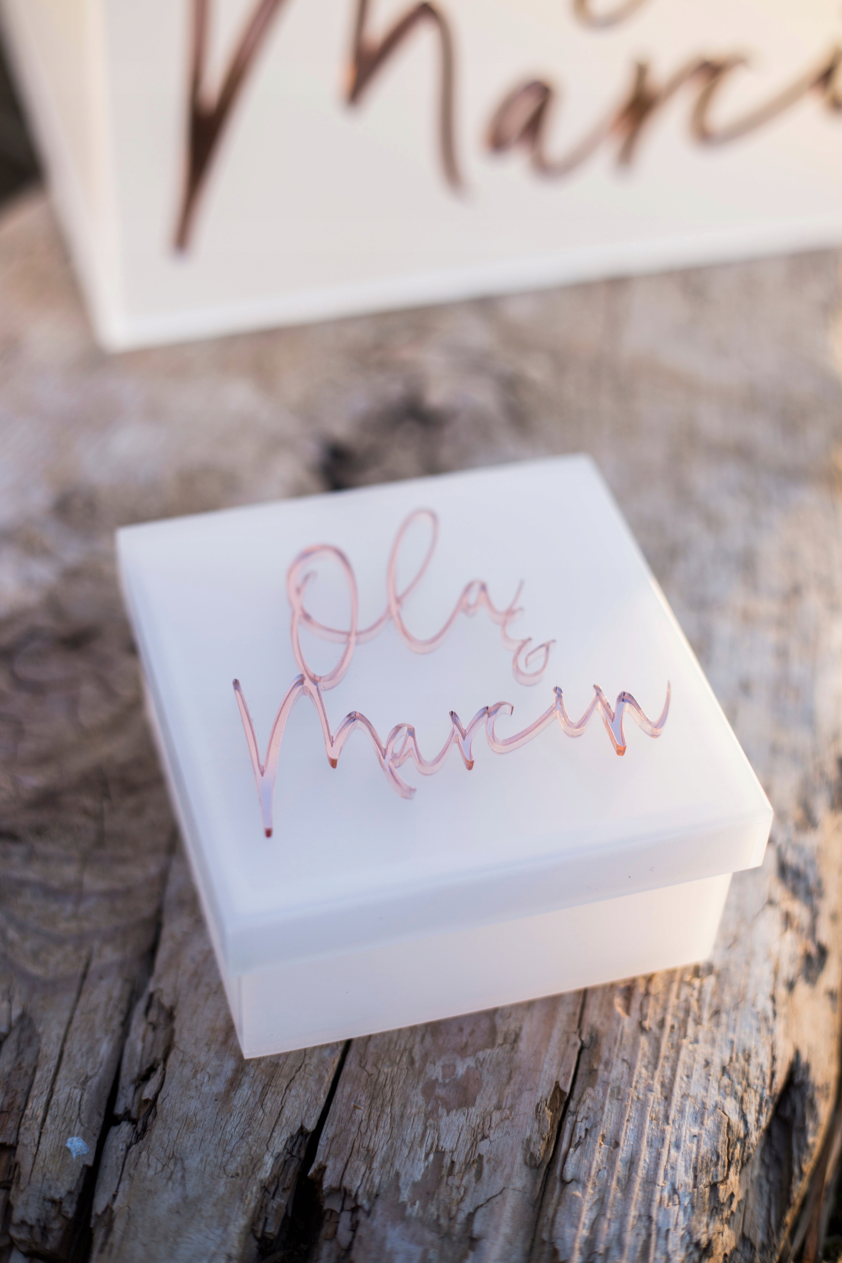 Pudełko na Obrączki z Plexi Satynowe