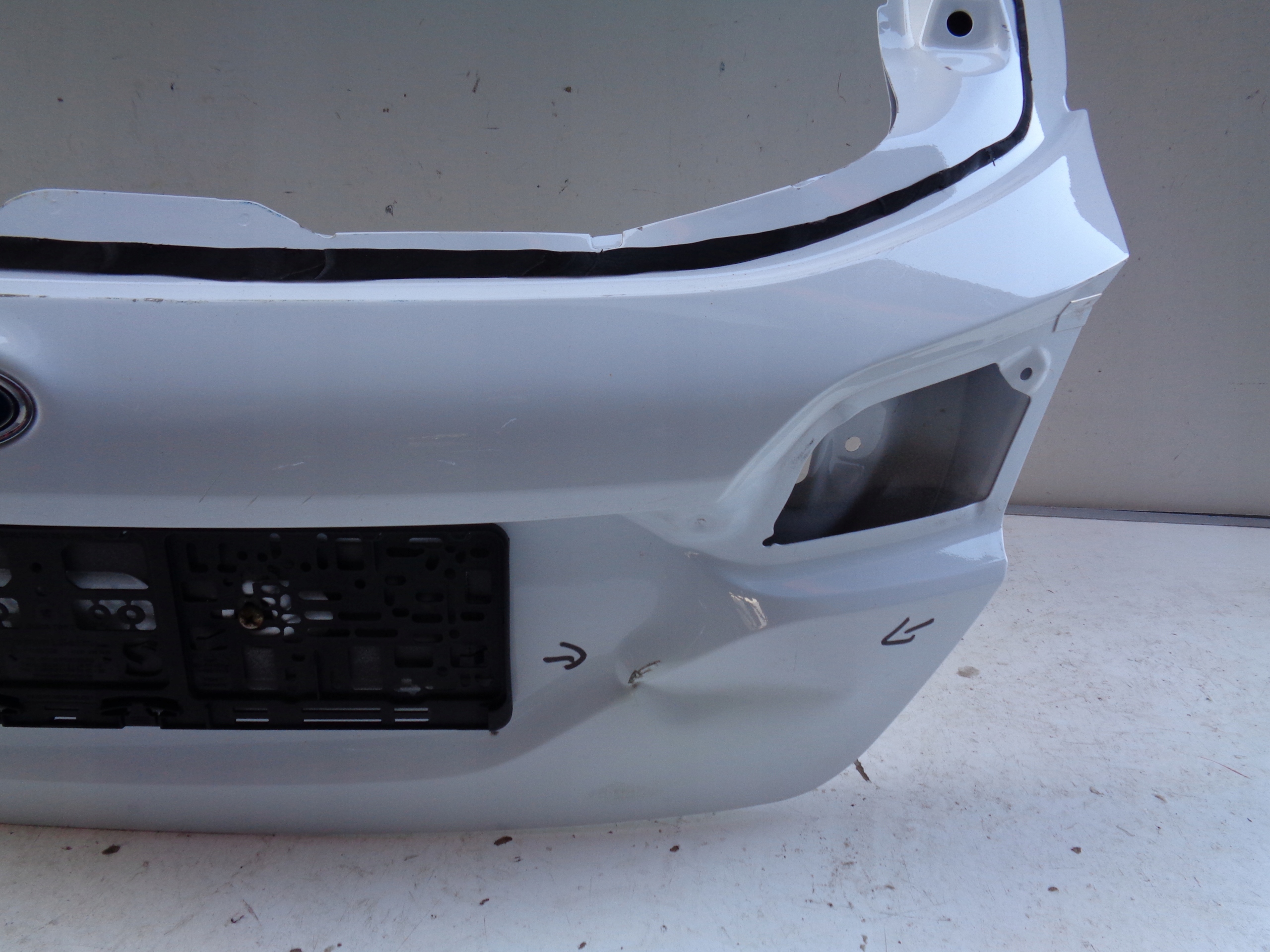 boot doors FORD FIESTA MK8 17- NR 44772