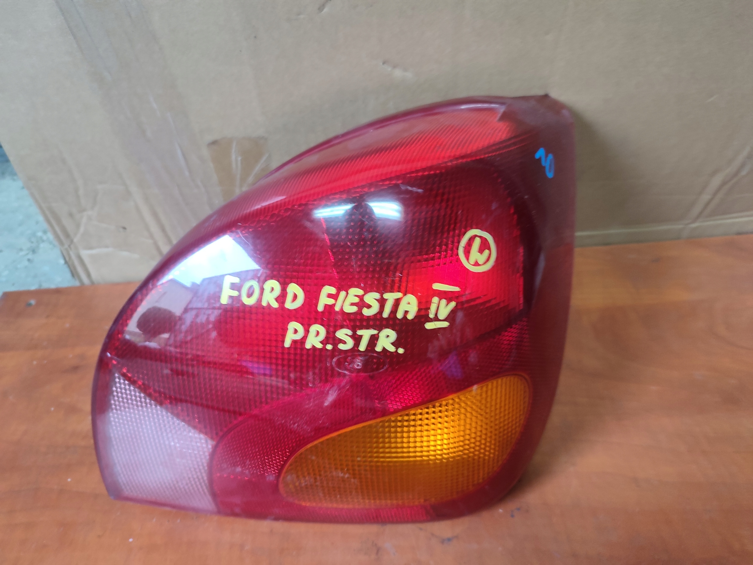 light rear right right rear part FORD FIESTA IV