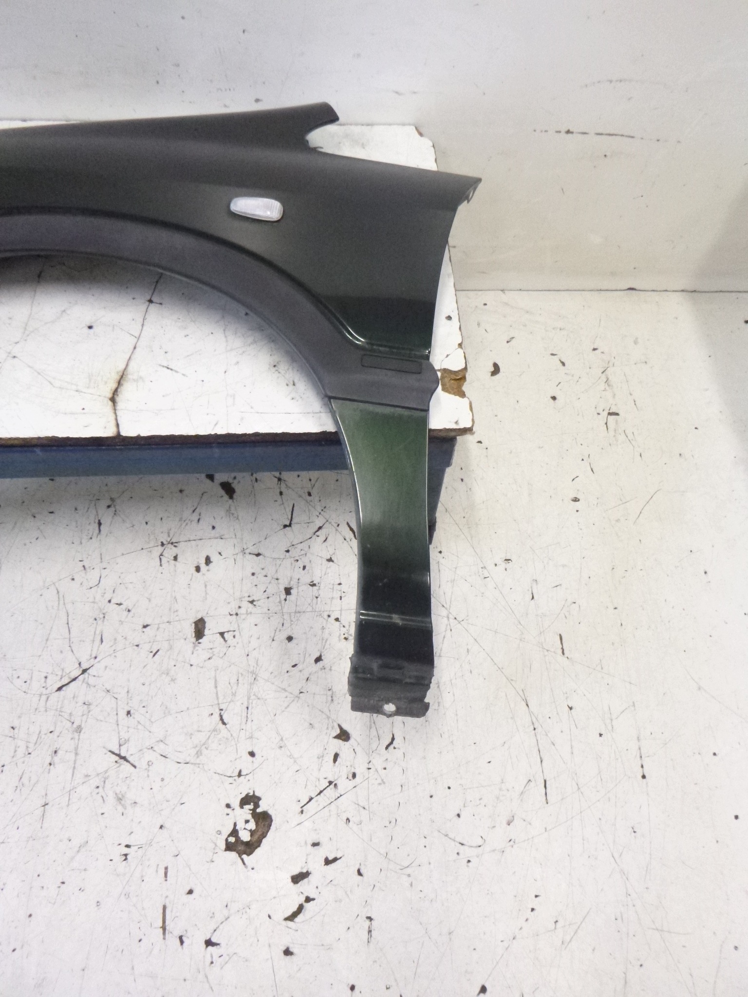 fender front left Opel Zafira A Z380 2003r.