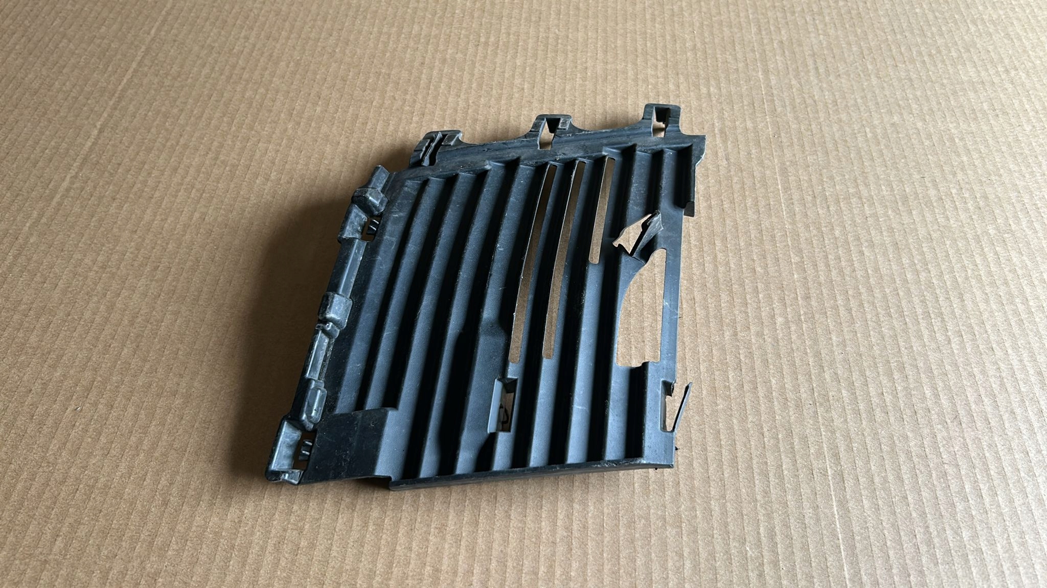 spoiler grid of a bumper front front TOYOTA PROACE CITY 23