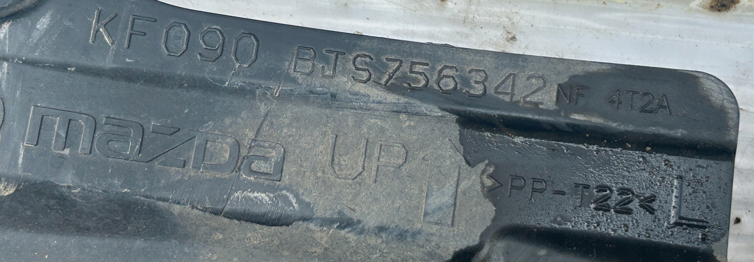 cover lower of the engine left right MAZDA 3 BM LIFT BN HB 2.0