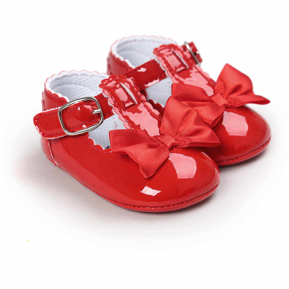 

Buty Buciki 11,5 cm r. 18 lakierki kokardka