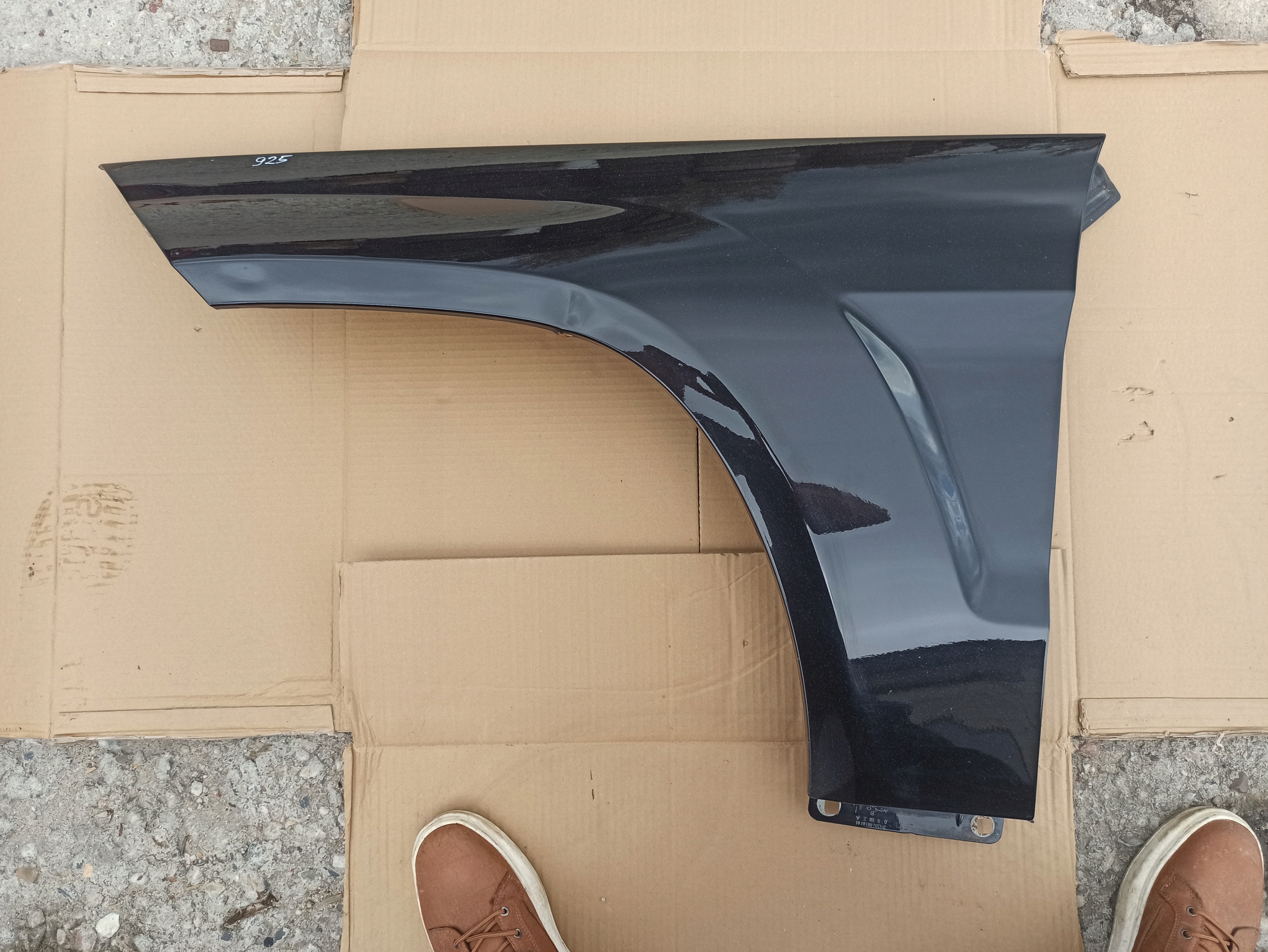 Błotnik lewy przód MERCEDES GLK X204 C197 08-12