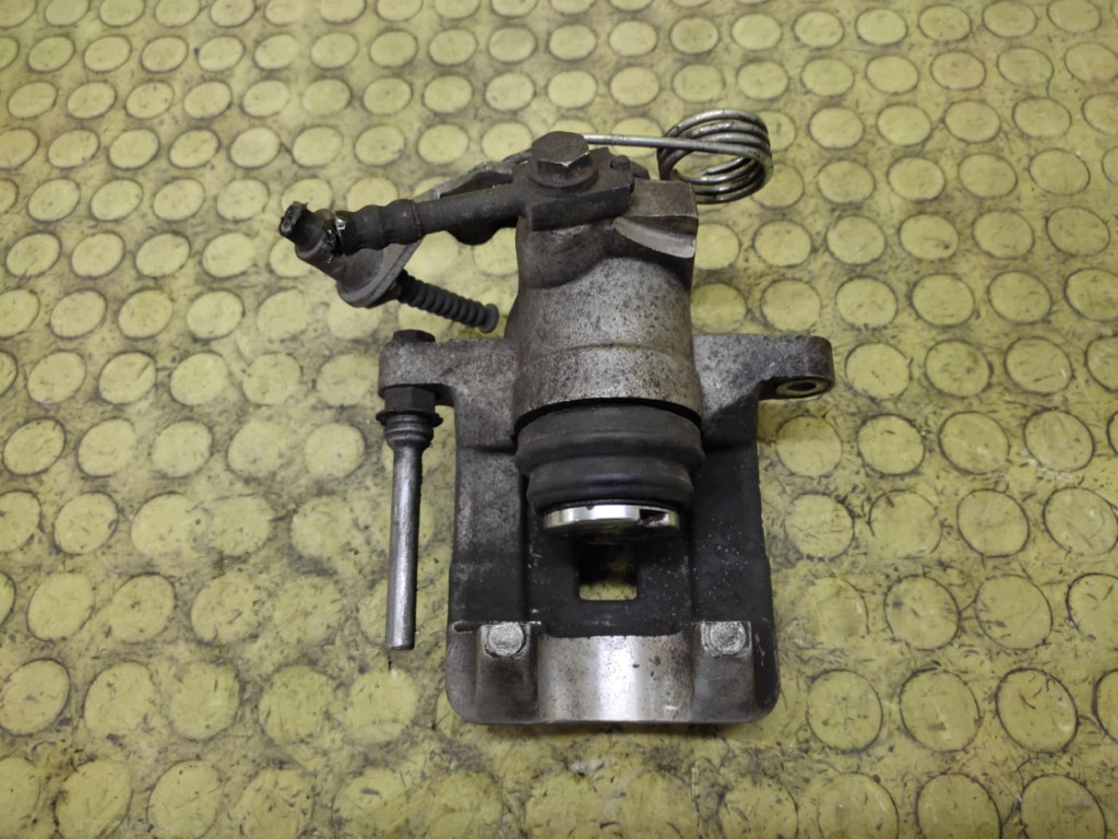 AUDI A6 C5 2.5 TDI caliper brake right rear part