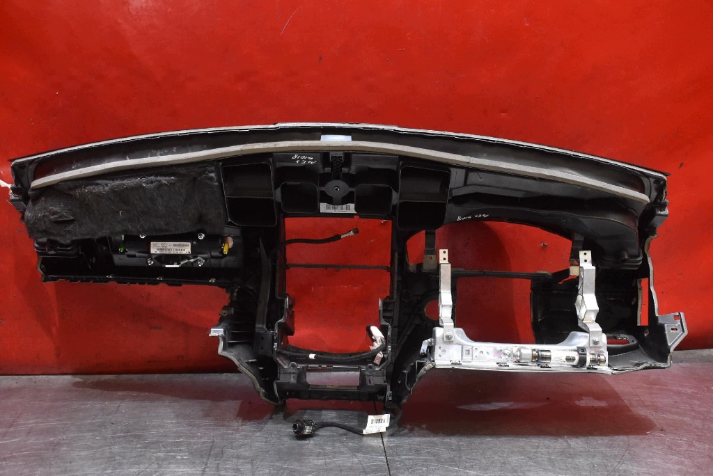 dashboard instrument panel console cockpit airbag EU MERCEDES C-KLASA W204 07-12