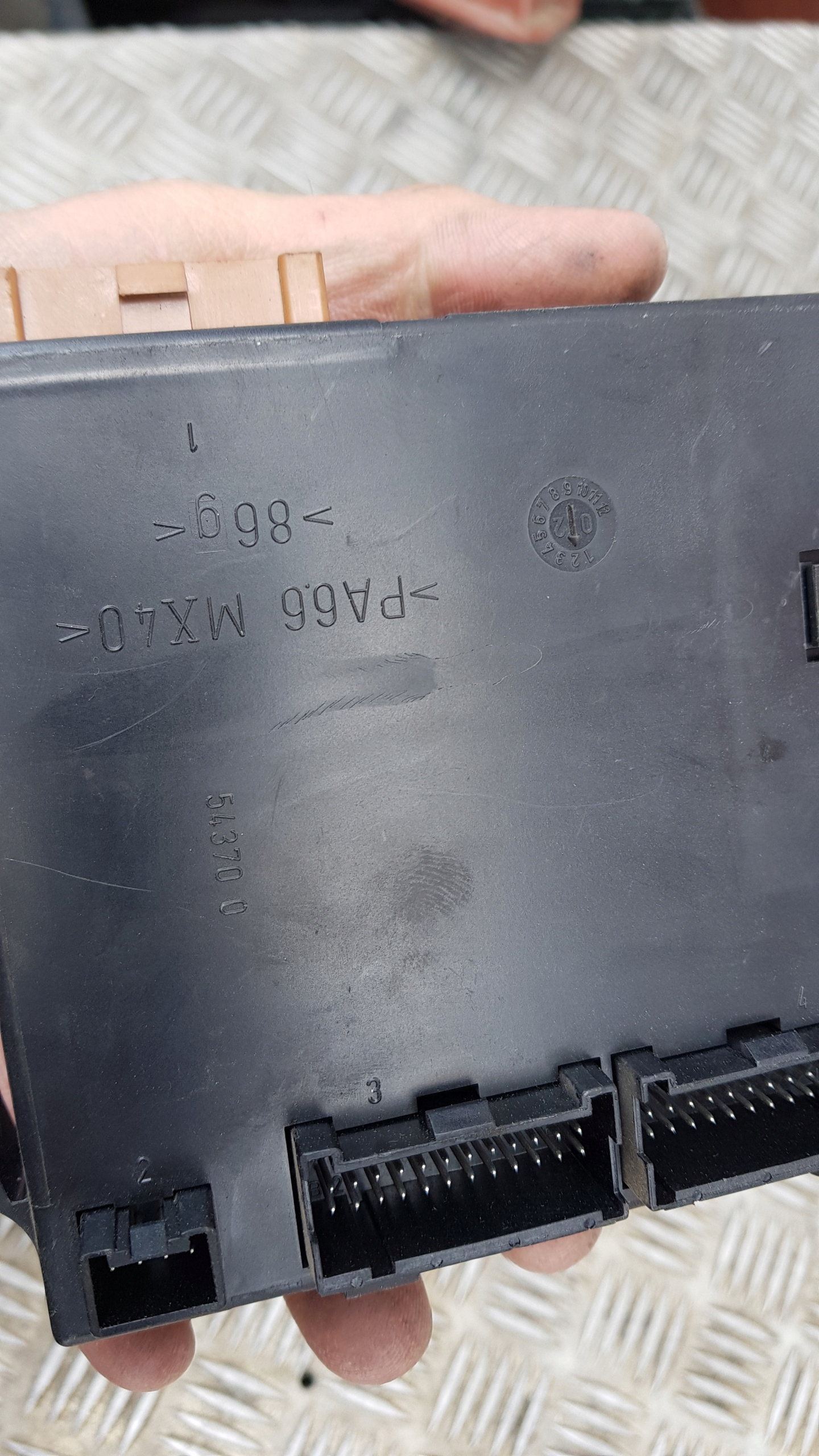 MERCEDES W163 module SAM compartment 1635457332 2.7