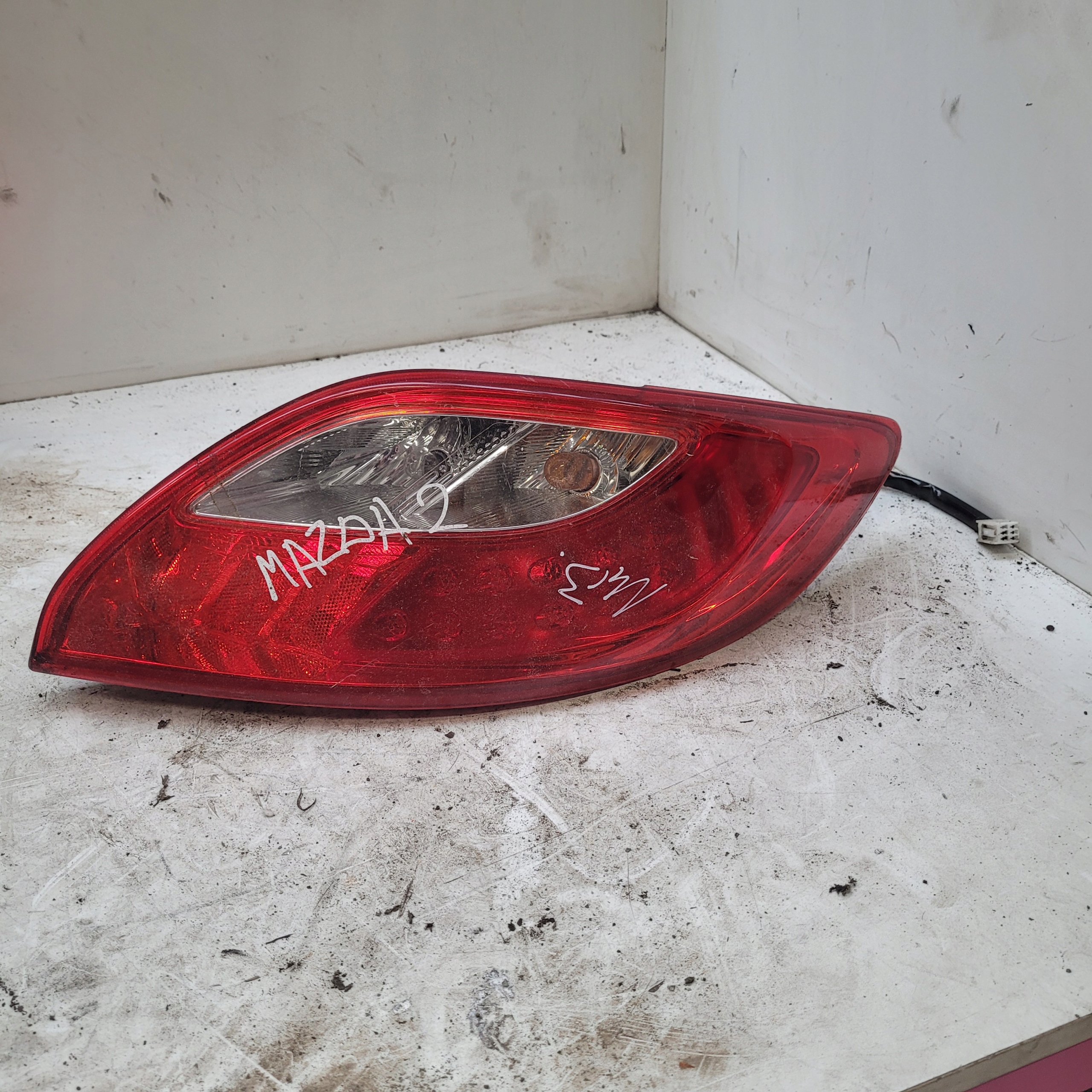 light right rear part MAZDA II 2 DE
