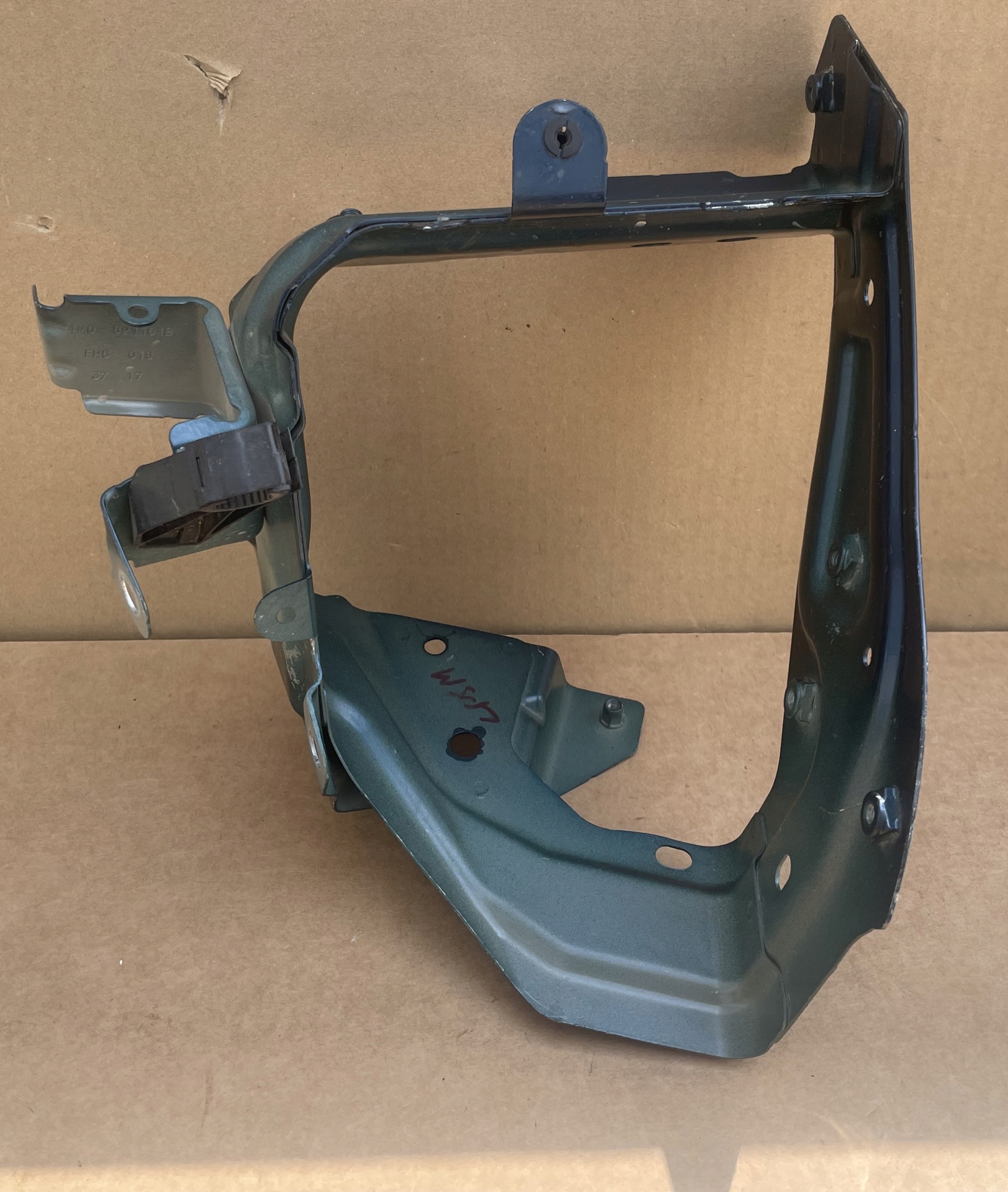 Consolle parafango VW TOUAREG 2017- 760821137 Originale IDEAL