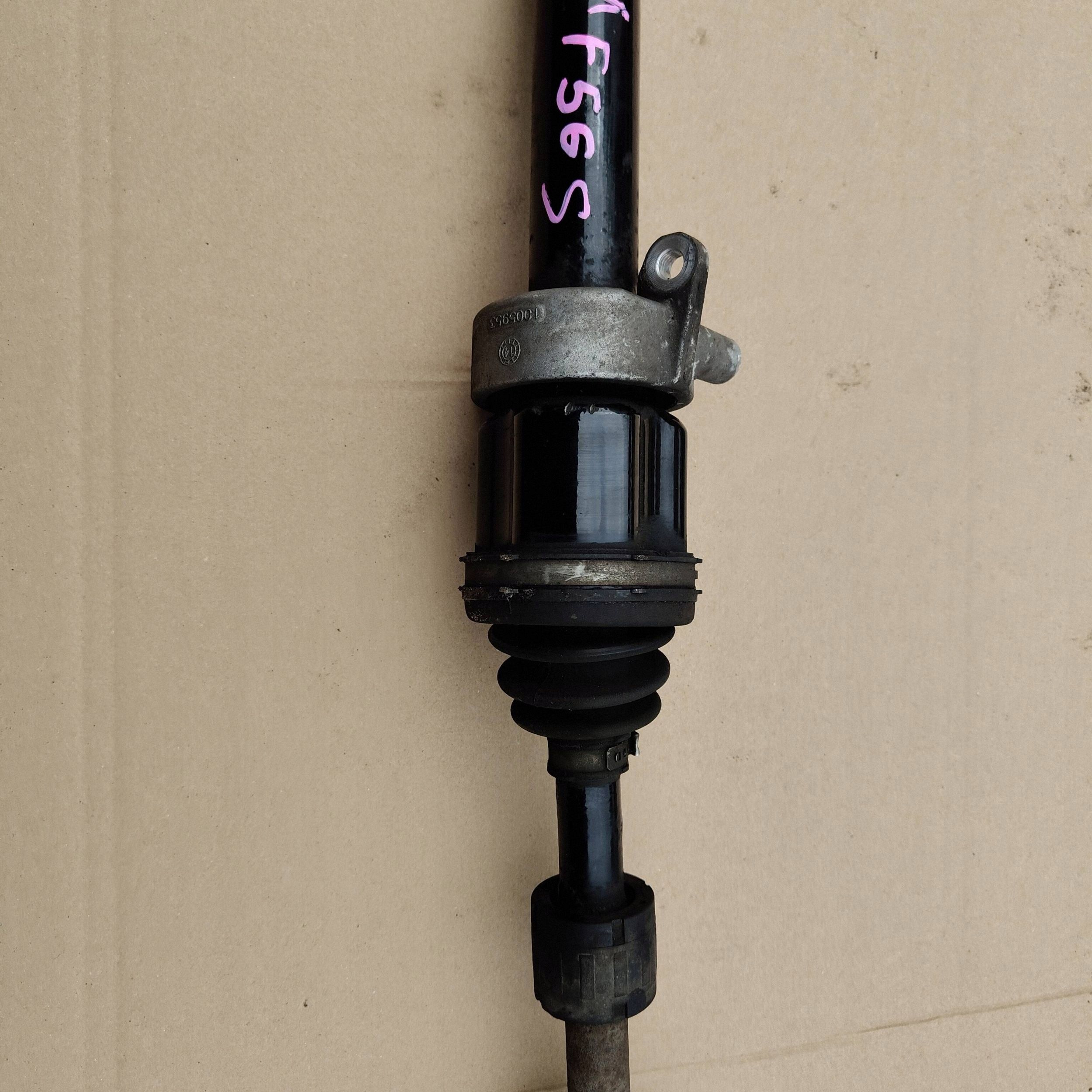 Mini Cooper S 2.0T semi-axis right automat F56 8661690