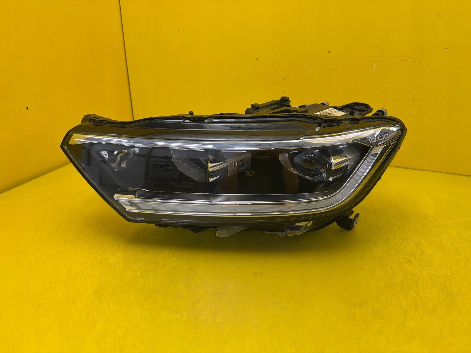 light left VW T-Roc 2GA R-Line Led 2GA941035AK