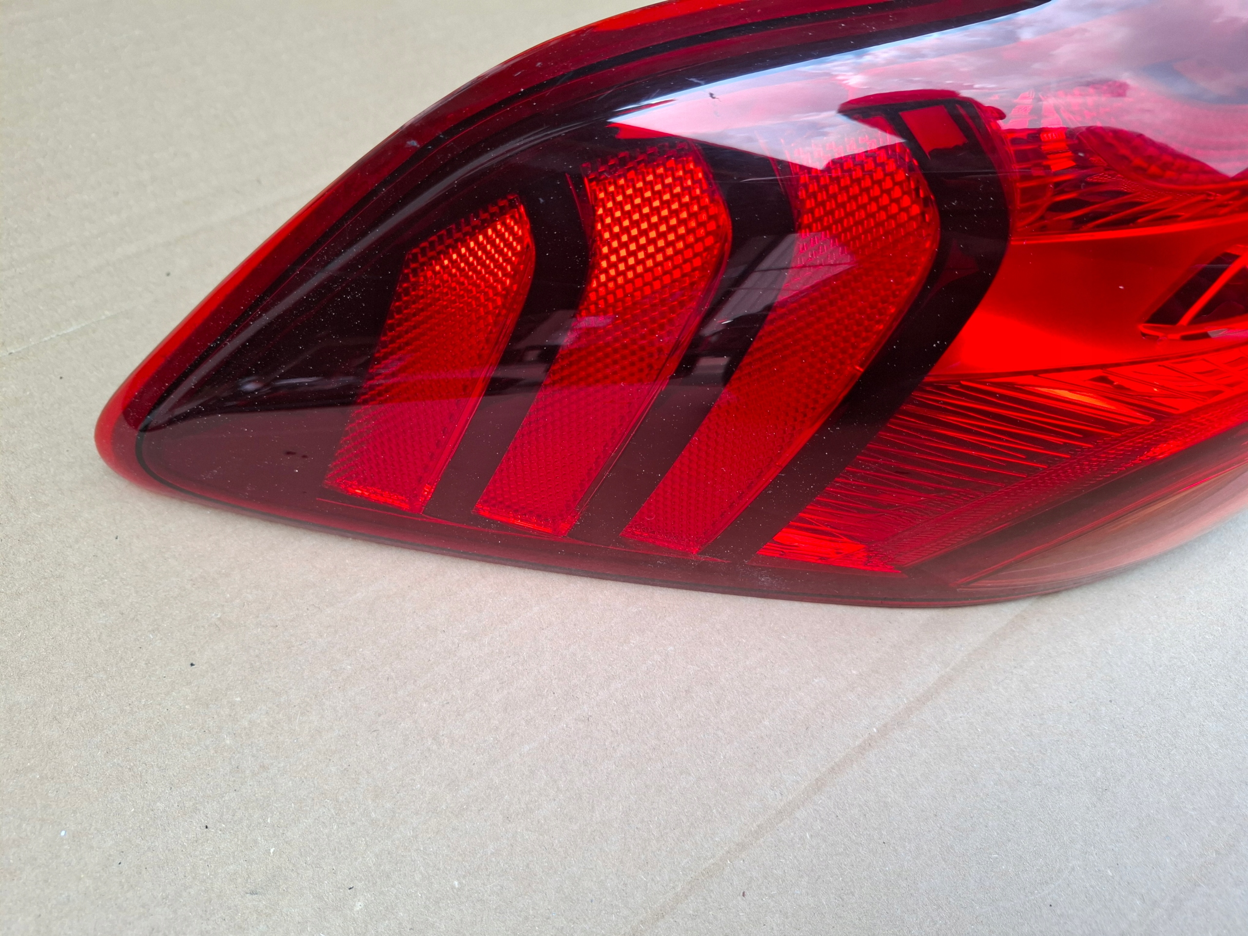 light left rear part 92401-D7500 HYUNDAI TUCSON III 3 LIFT